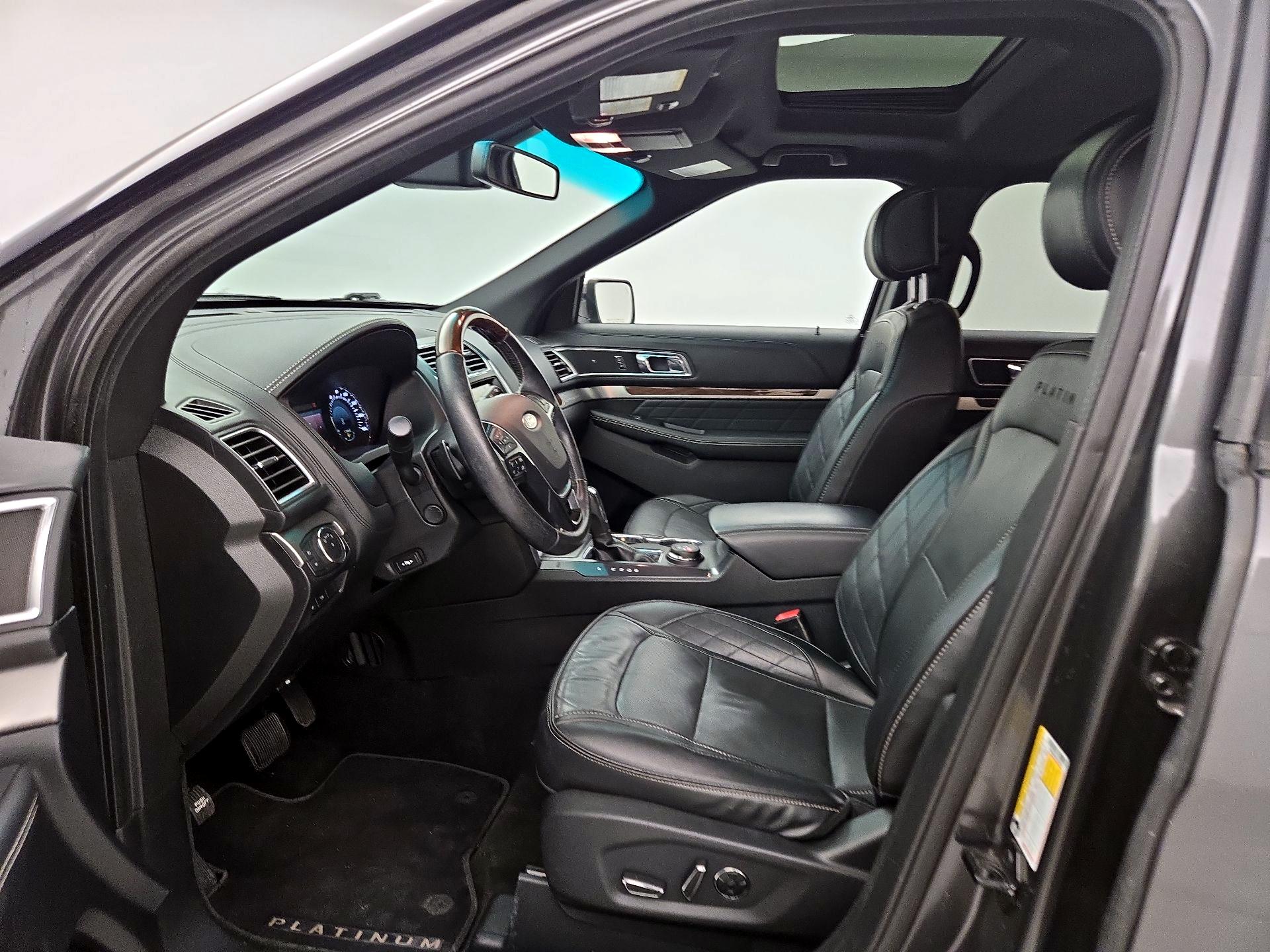 Thumbnail: 2016 Ford Explorer - 11