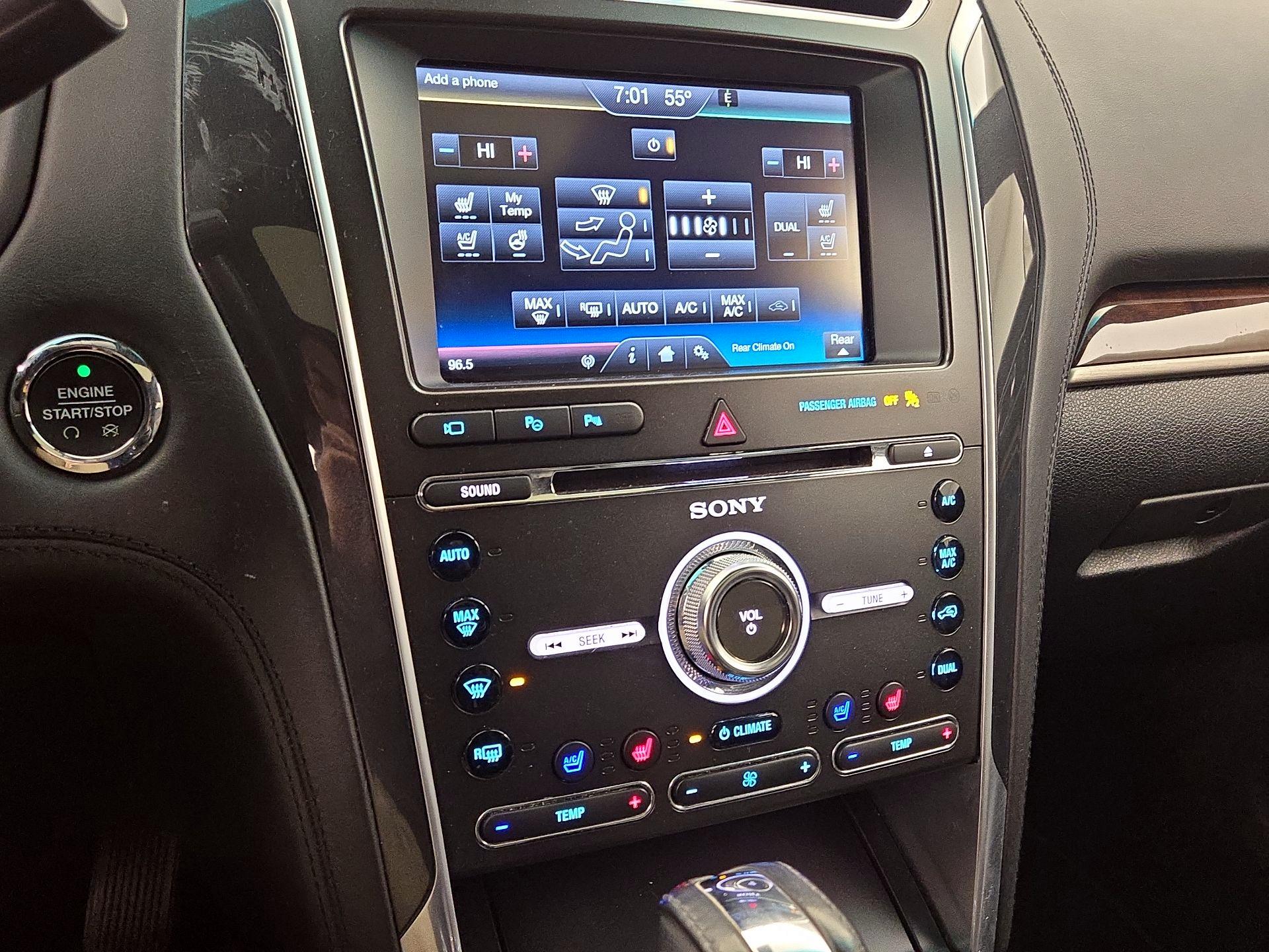 Thumbnail: 2016 Ford Explorer - 17