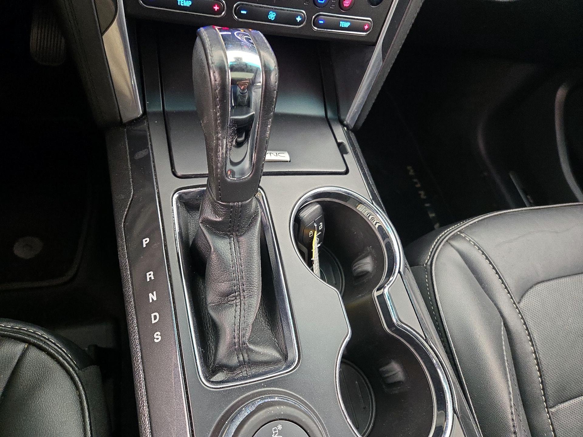 Thumbnail: 2016 Ford Explorer - 18