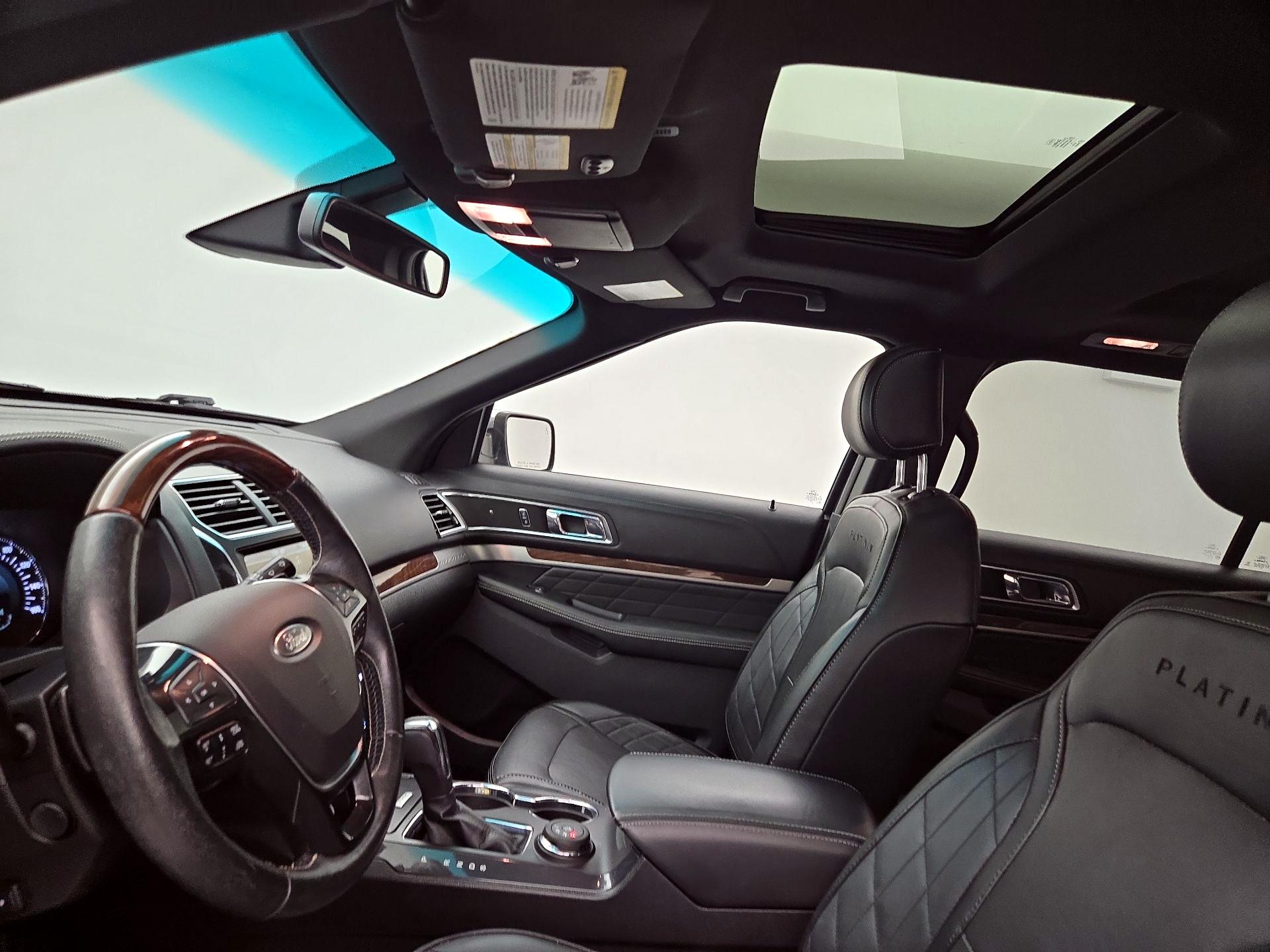 Thumbnail: 2016 Ford Explorer - 20