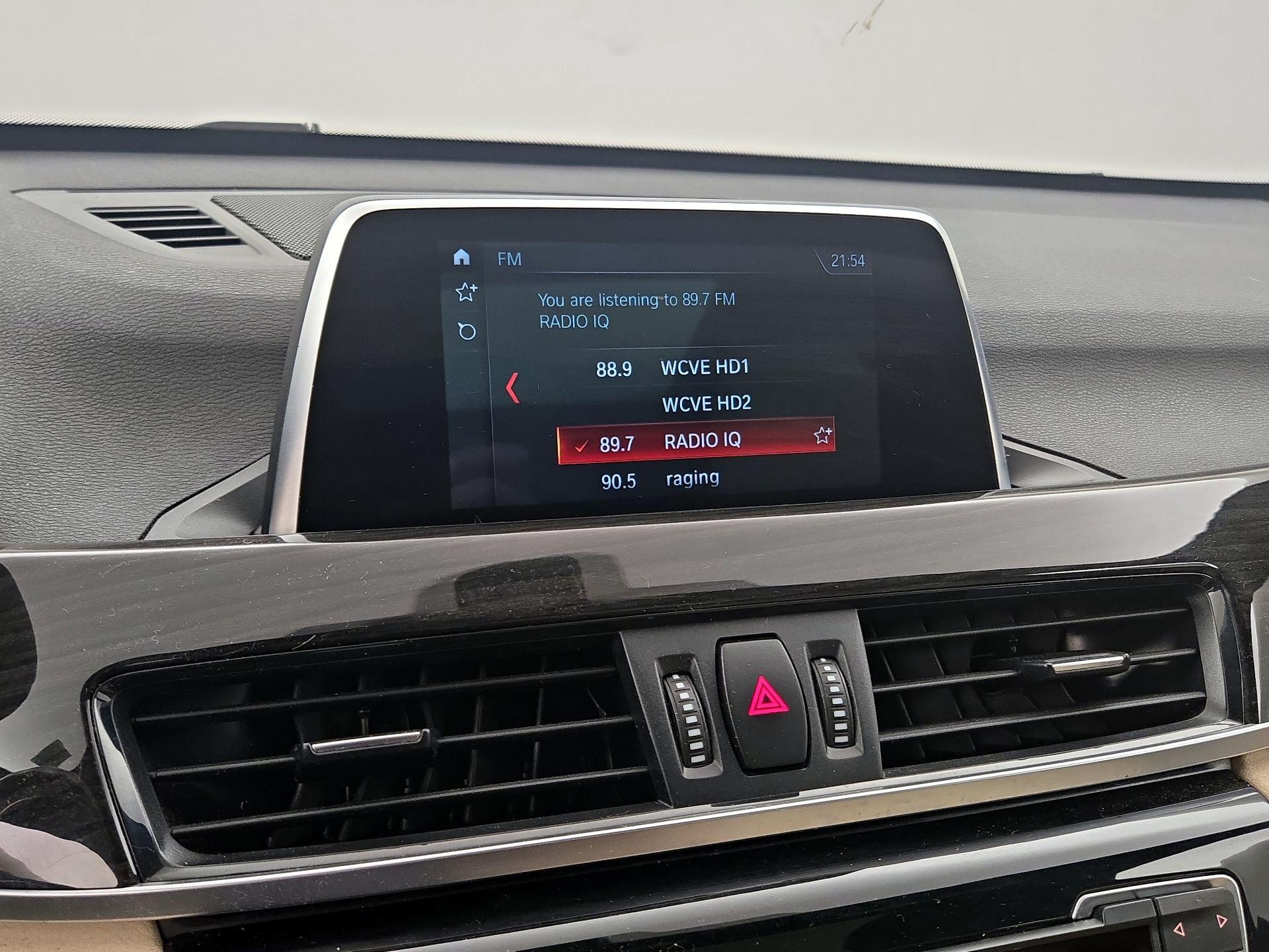 Thumbnail: 2018 BMW X1 - 16
