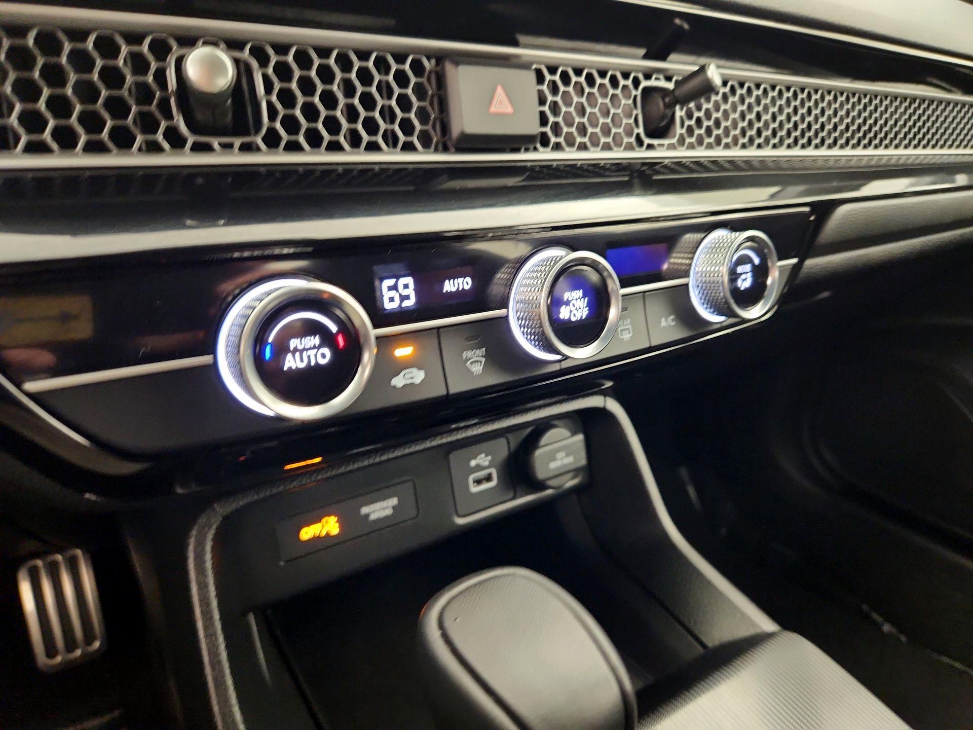 Thumbnail: 2024 Honda Civic - 16