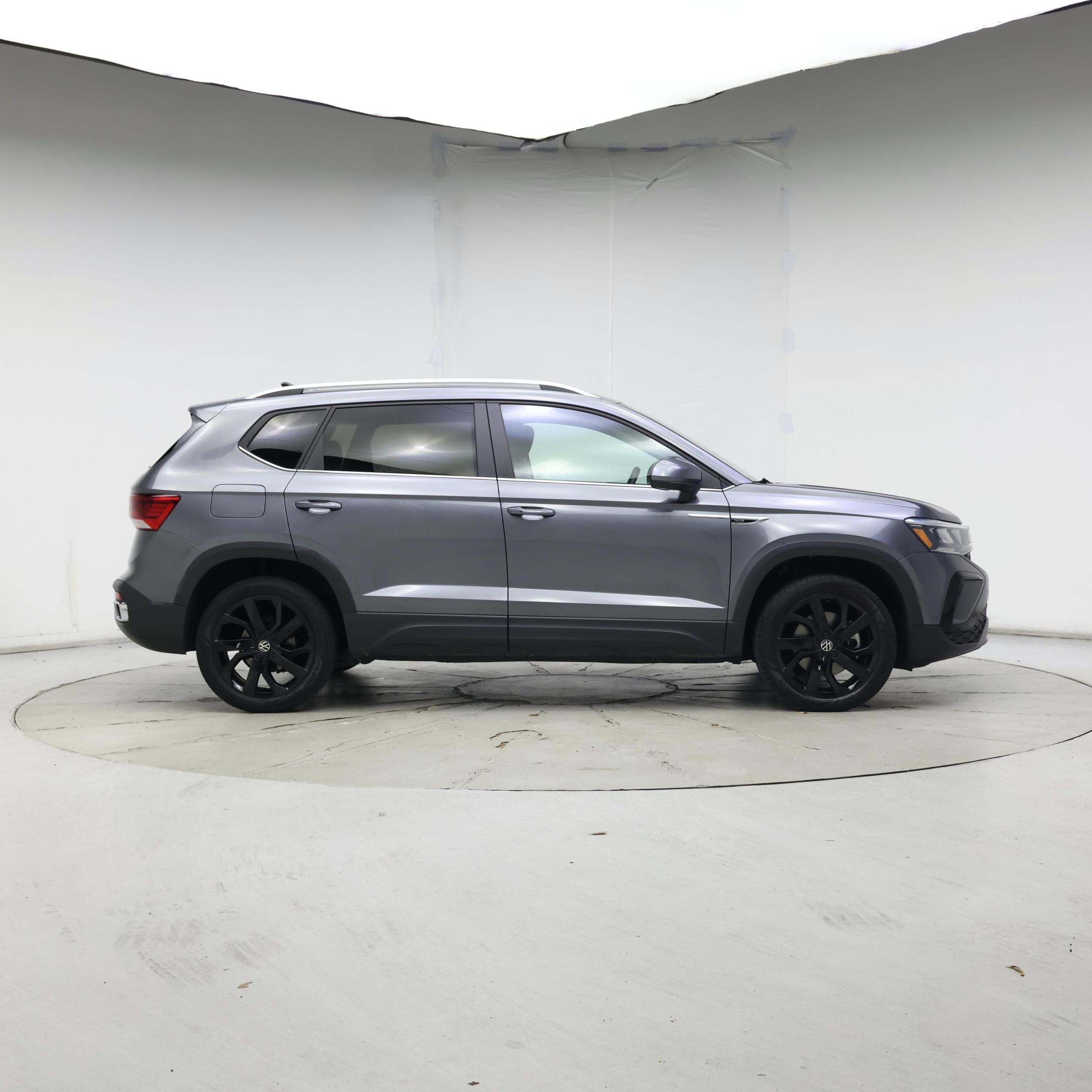 Thumbnail: 2022 Volkswagen Taos - 7