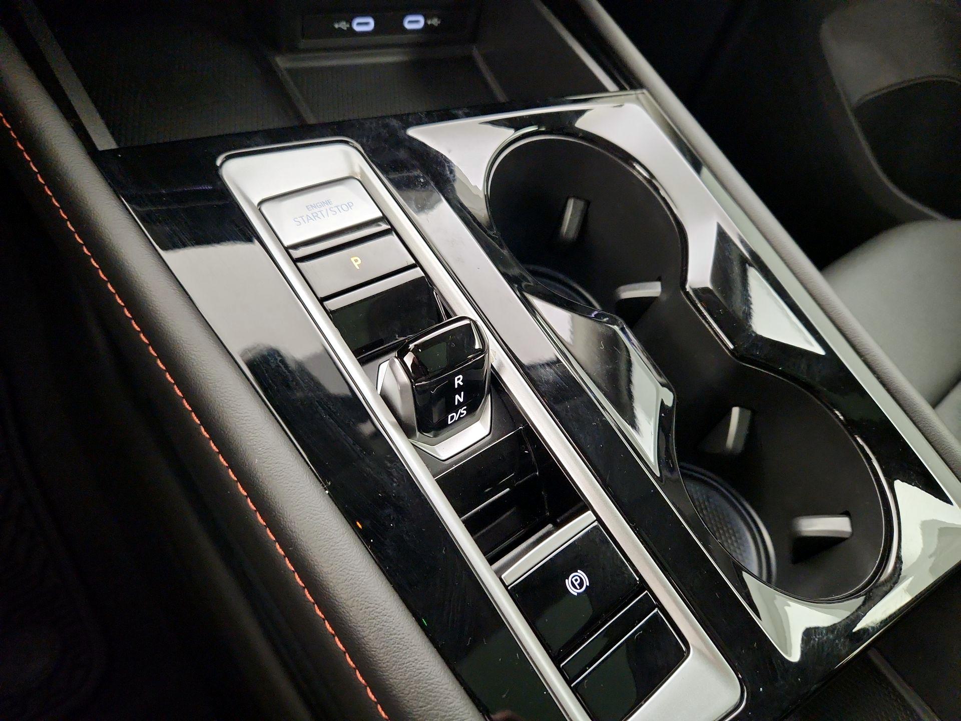 Thumbnail: 2024 Volkswagen Atlas - 18