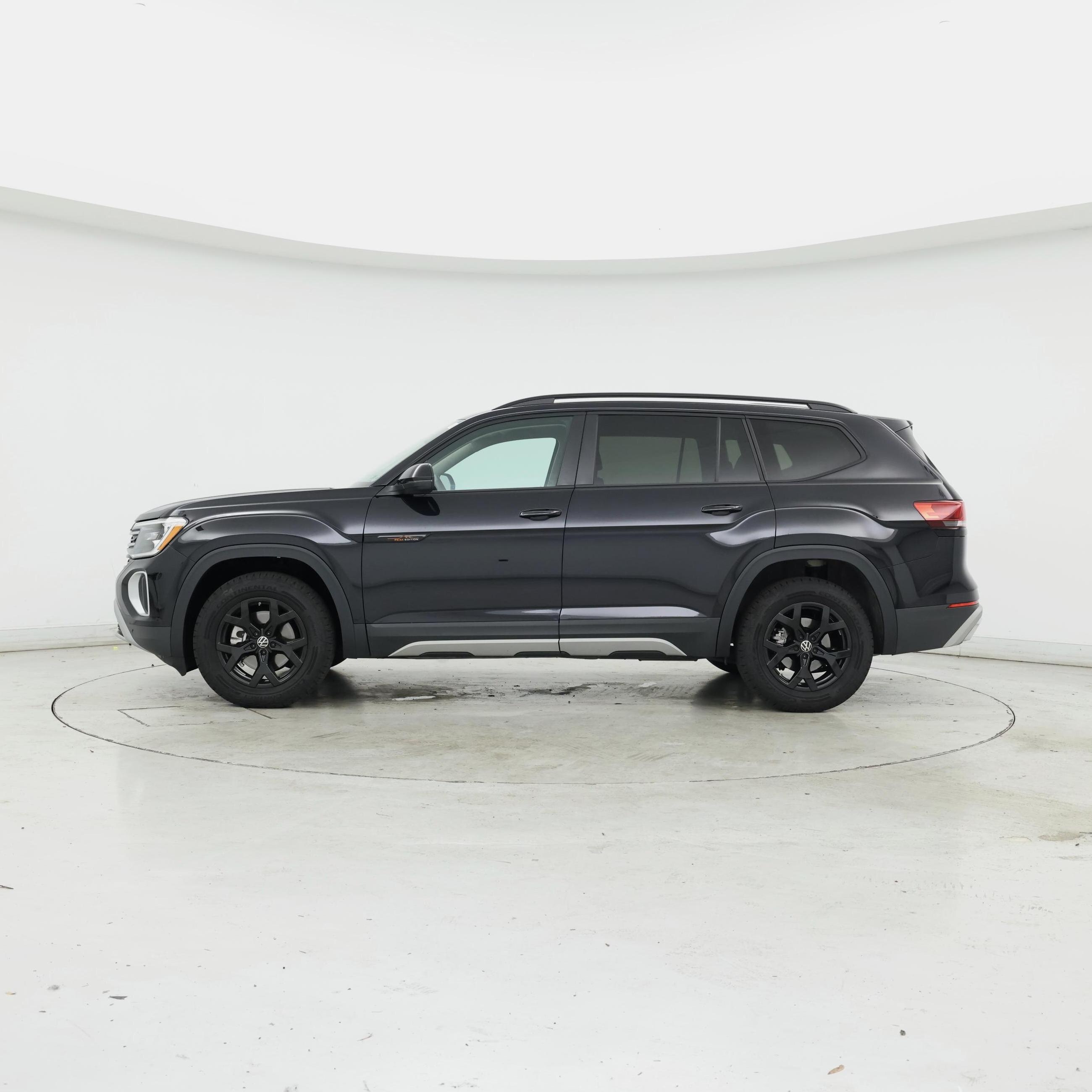 Thumbnail: 2024 Volkswagen Atlas - 3