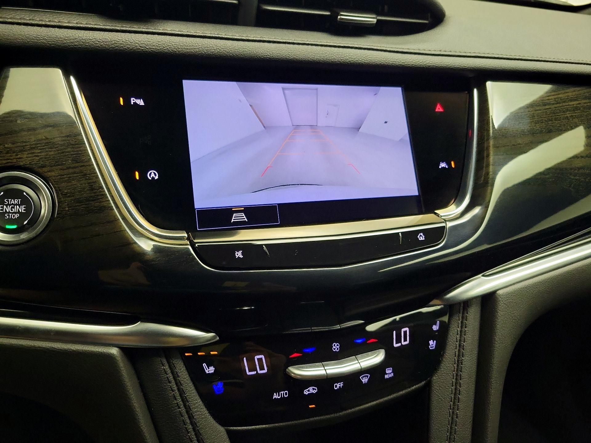 Thumbnail: 2024 Cadillac XT6 - 16