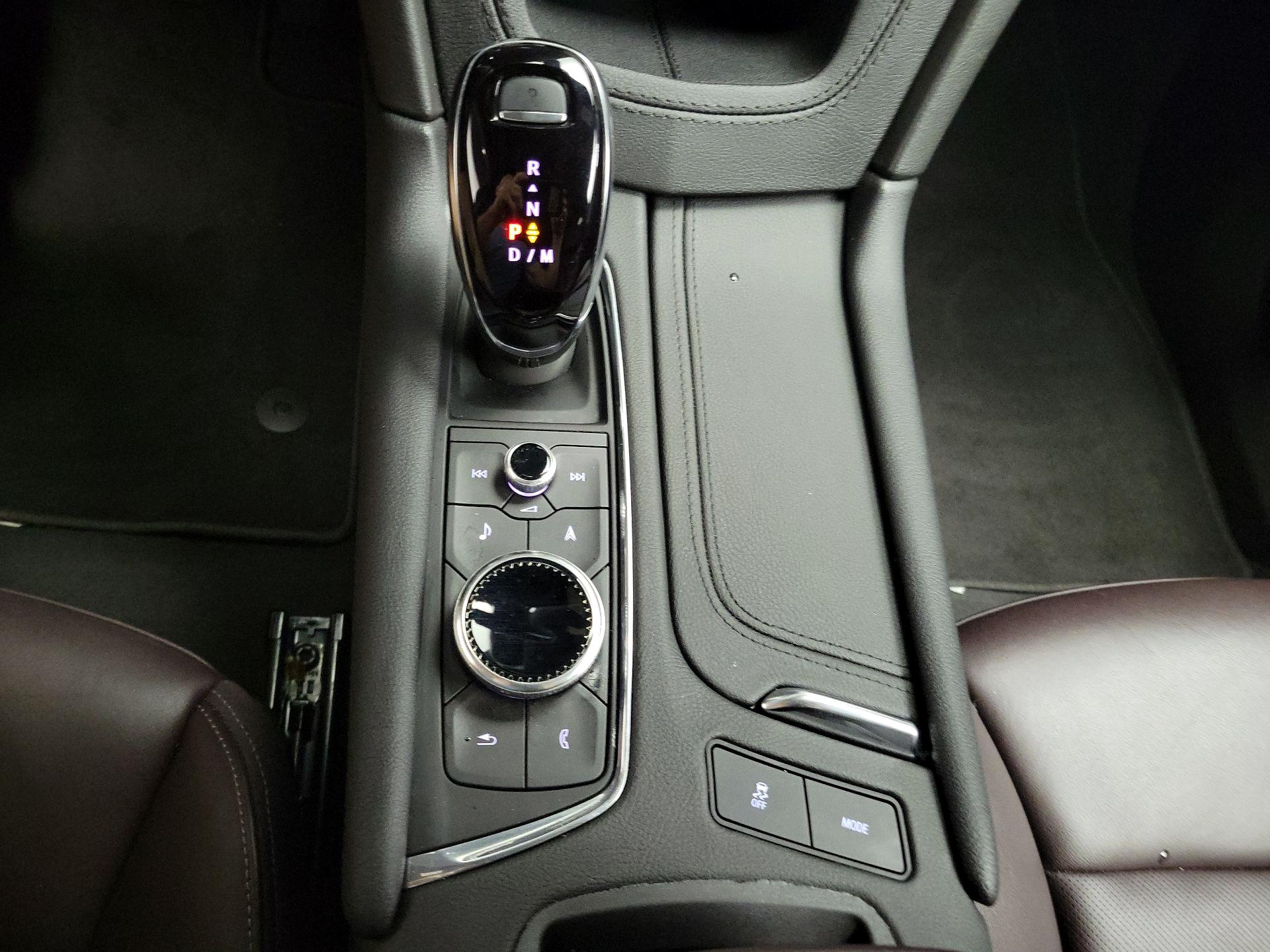 Thumbnail: 2024 Cadillac XT6 - 18