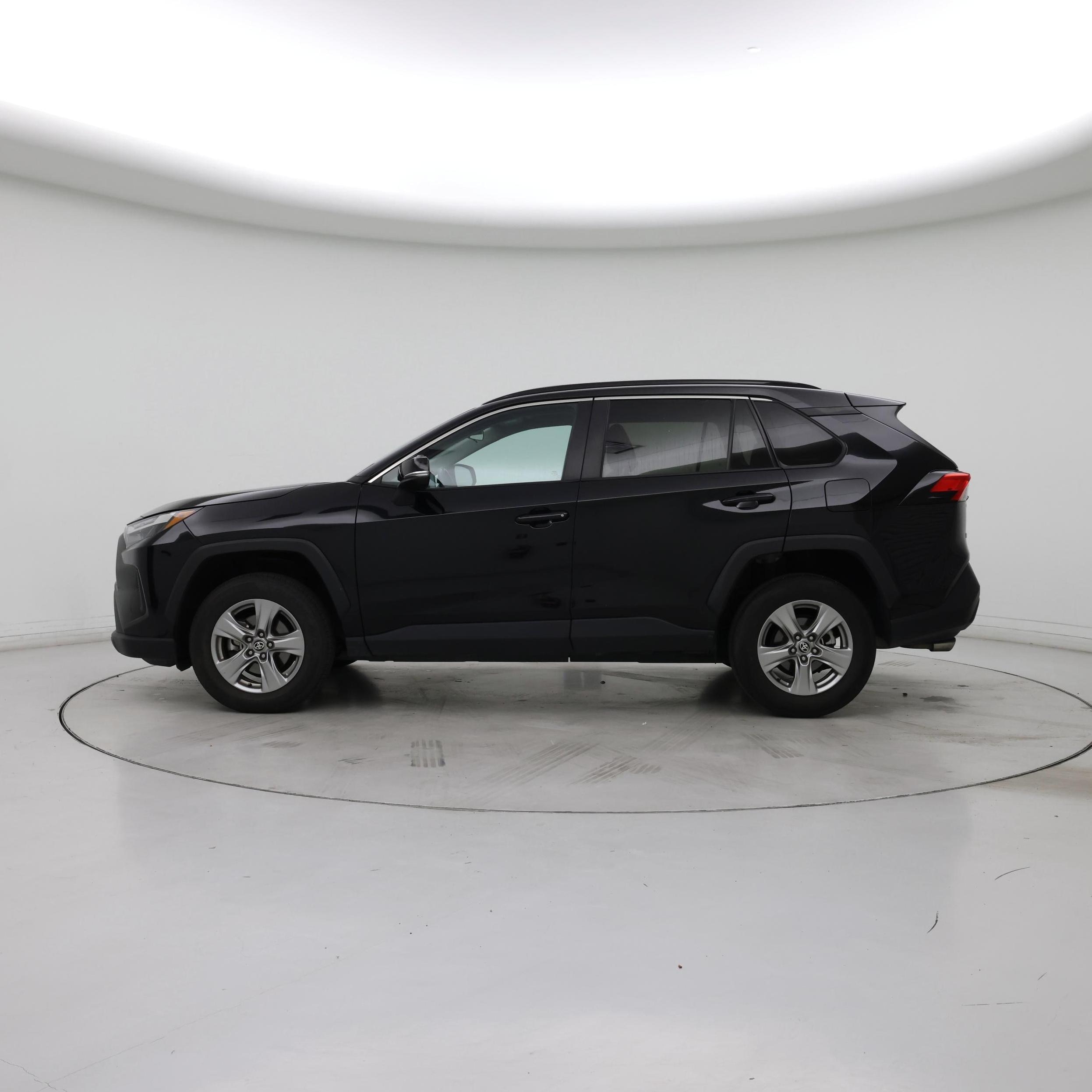 Thumbnail: 2023 Toyota RAV4 - 3