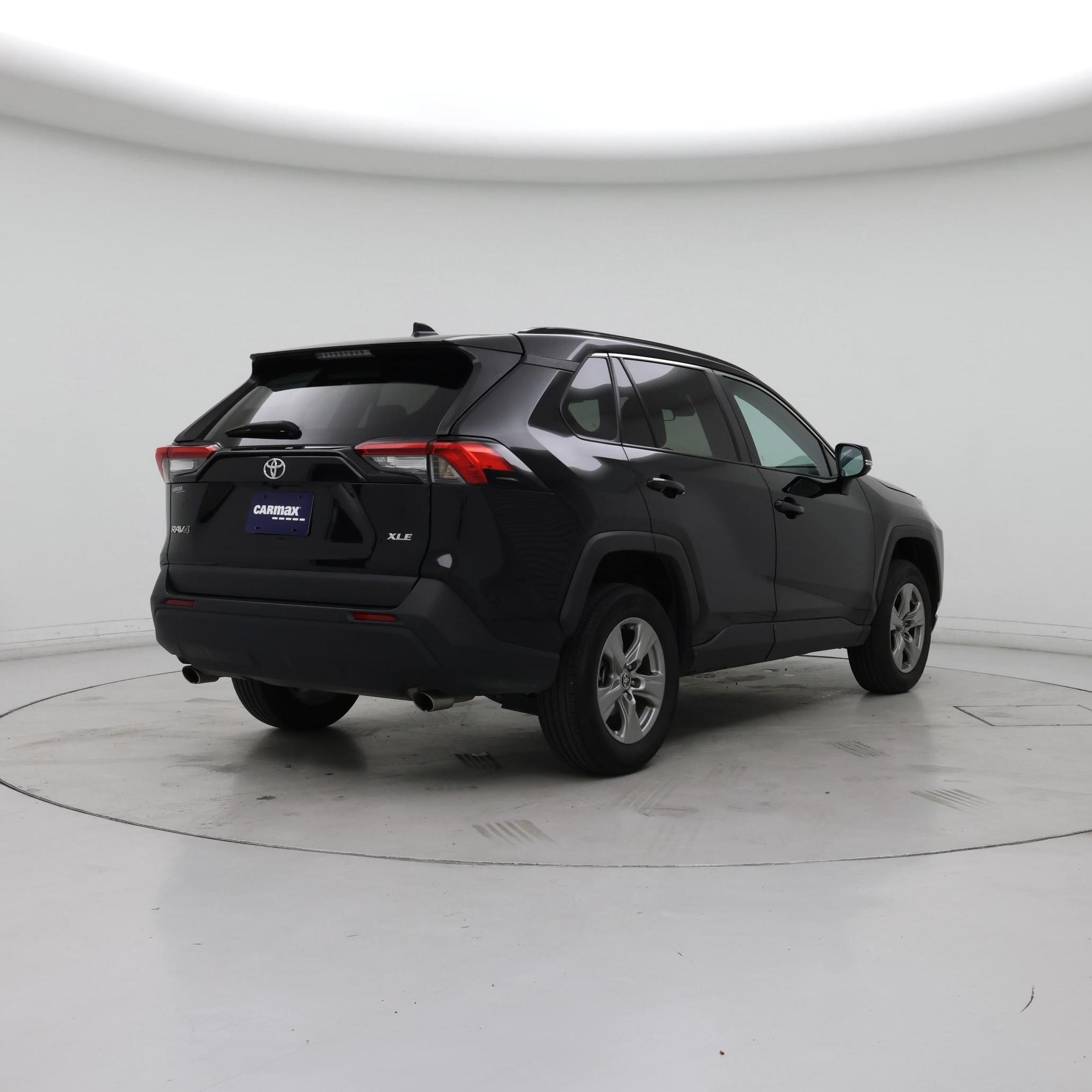 Thumbnail: 2023 Toyota RAV4 - 8