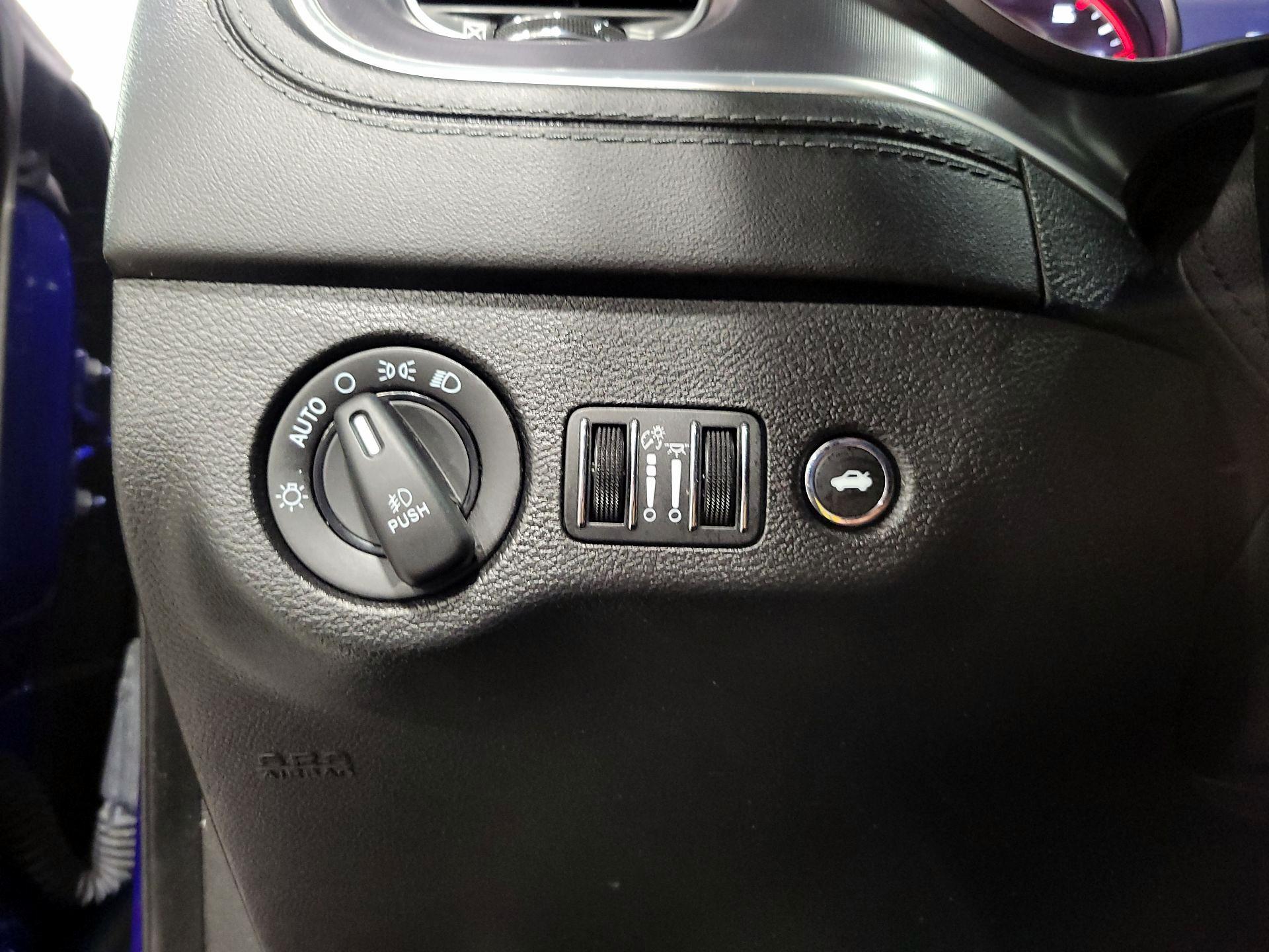 Thumbnail: 2021 Dodge Charger - 13