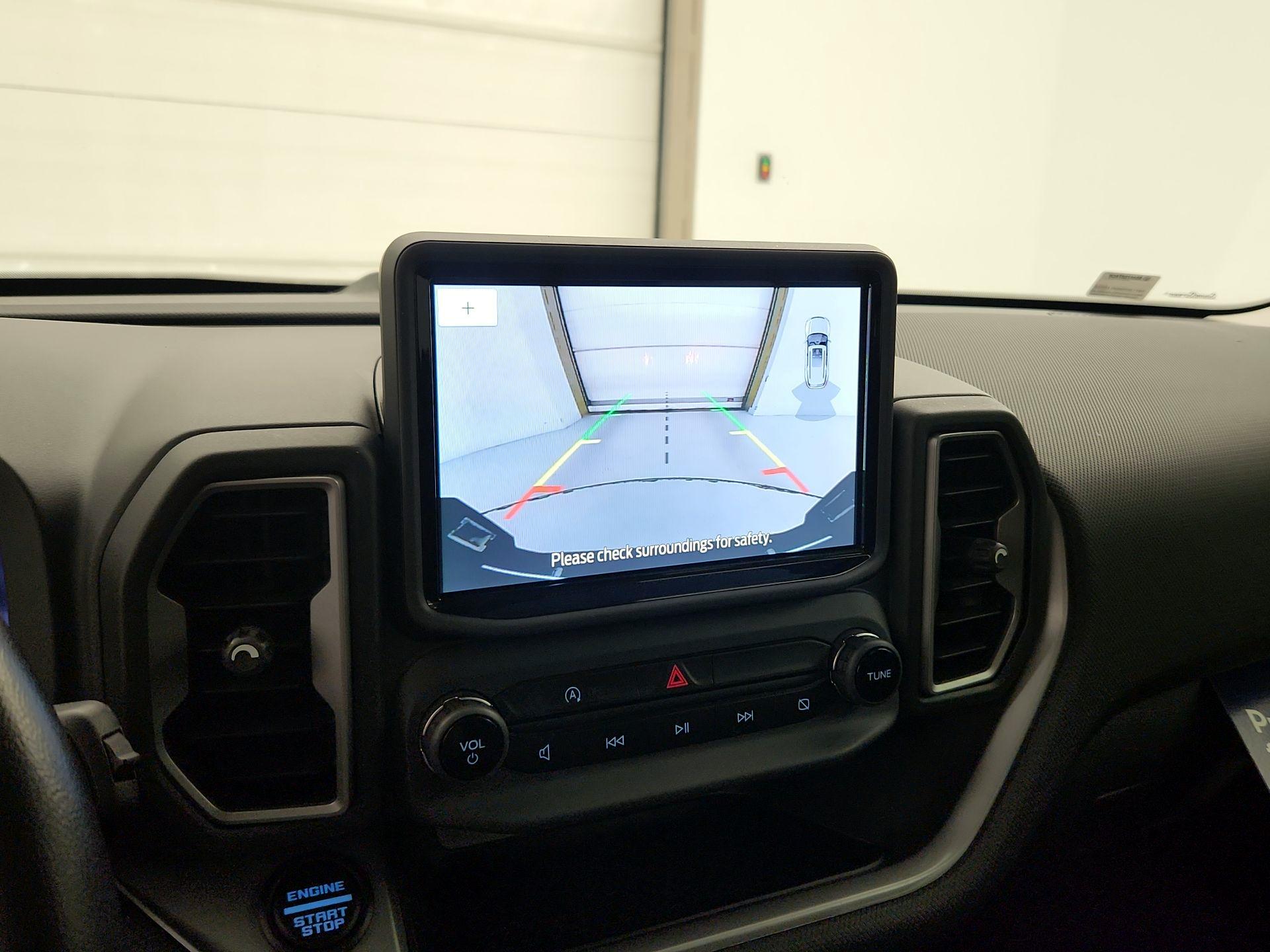 Thumbnail: 2022 Ford Bronco Sport - 14