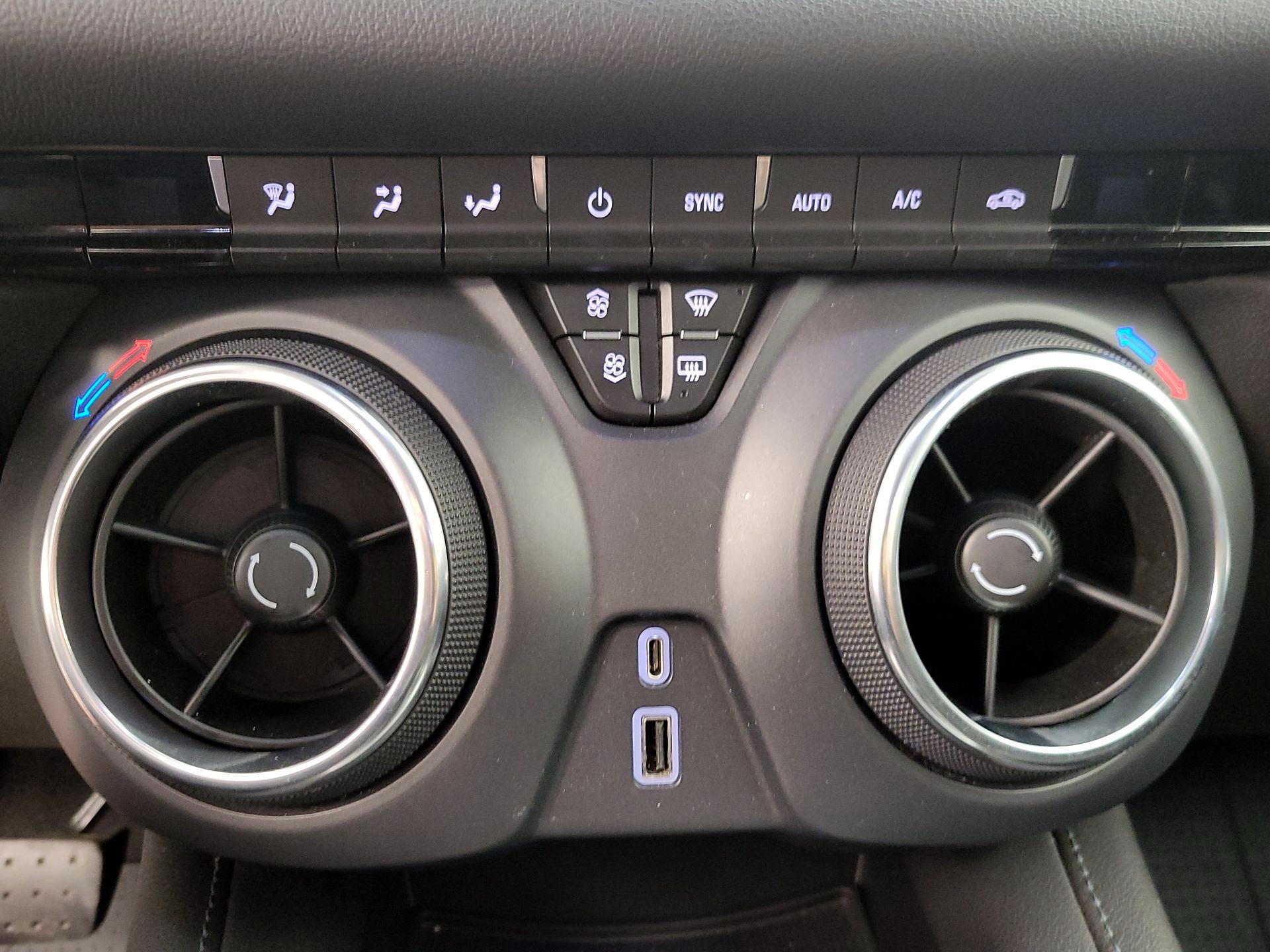 Thumbnail: 2021 Chevrolet Blazer - 16