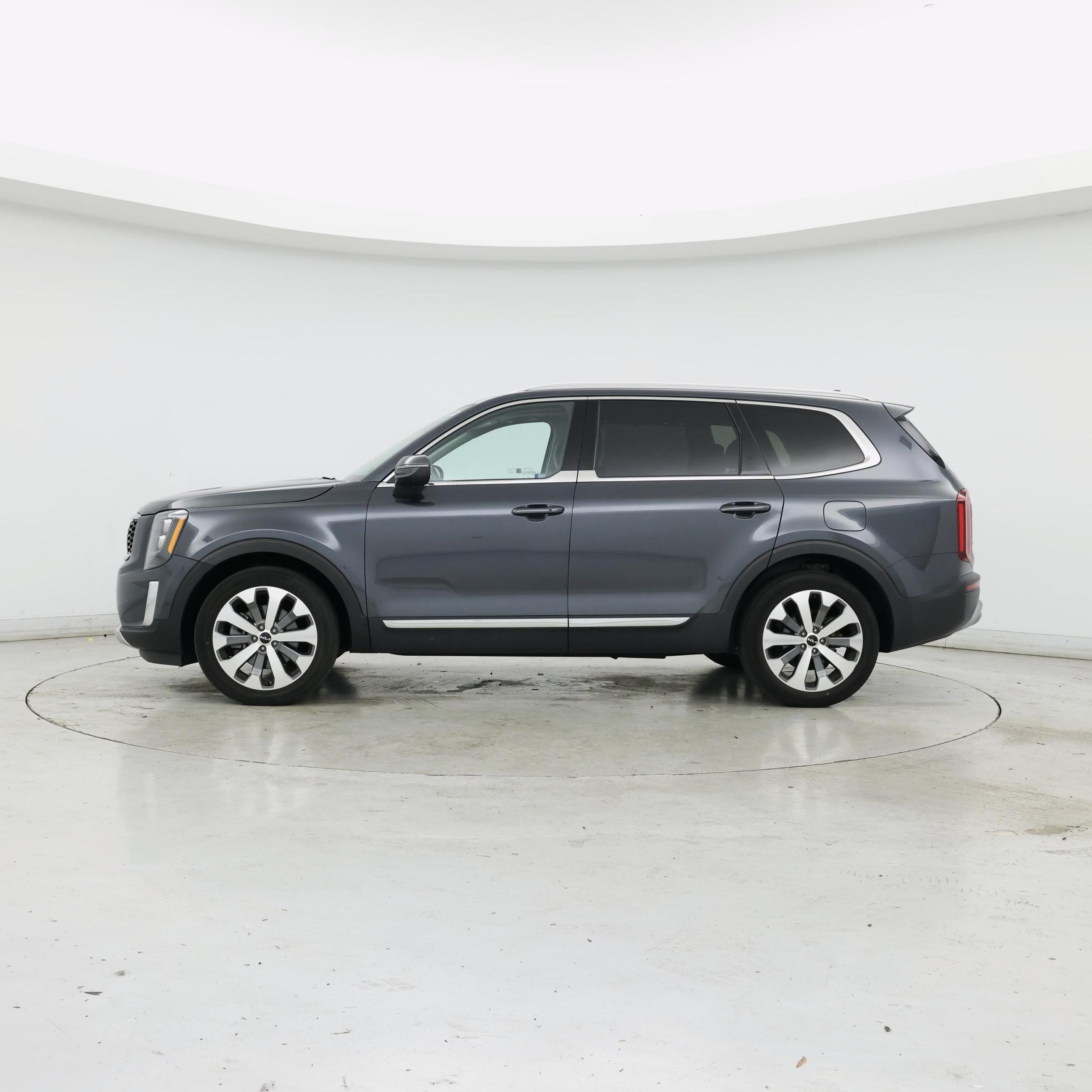 Thumbnail: 2022 Kia Telluride - 3