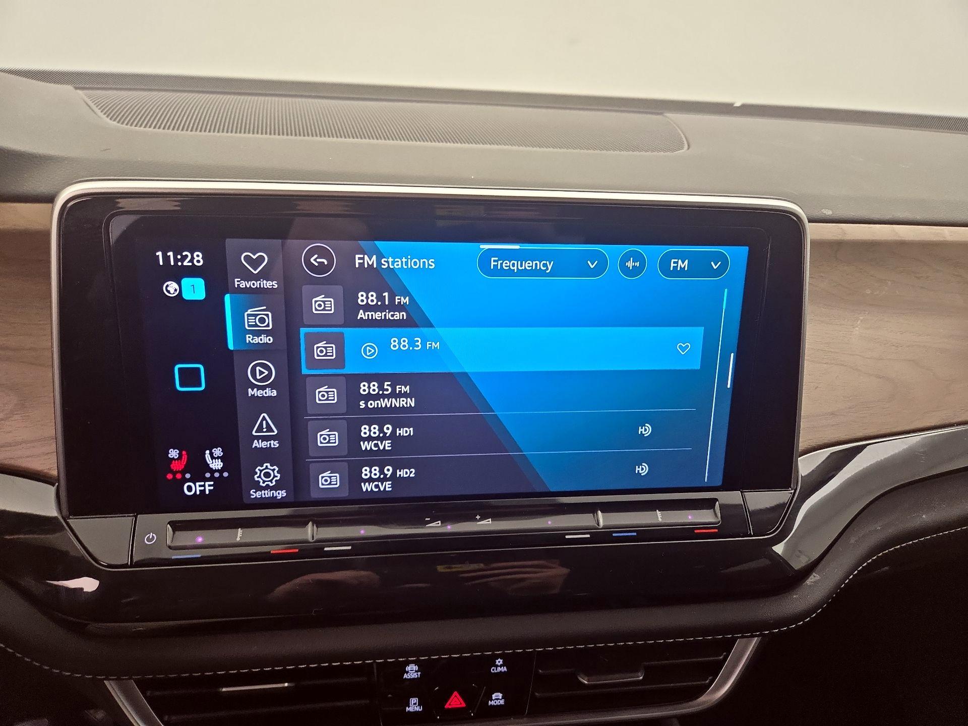 Thumbnail: 2025 Volkswagen Atlas - 15