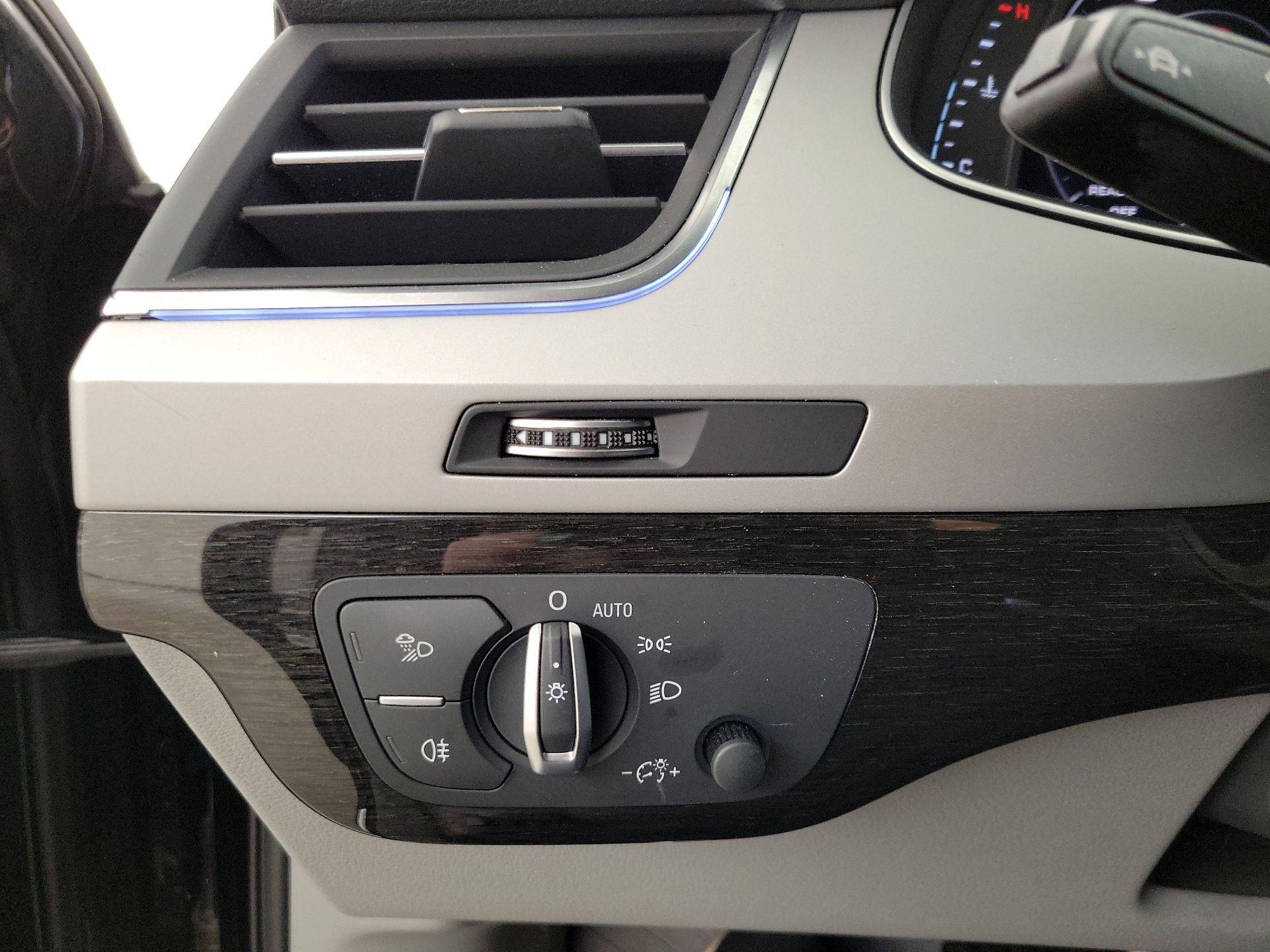 Thumbnail: 2019 Audi Q7 - 13