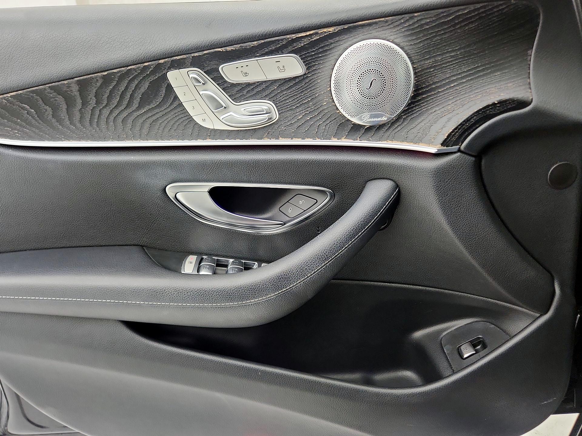 Thumbnail: 2019 Mercedes-Benz E-Class - 12