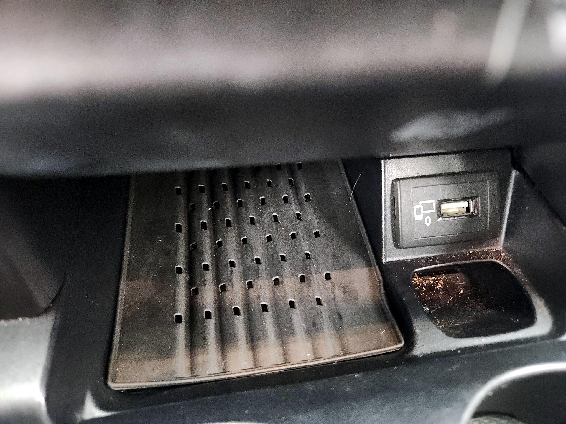 Thumbnail: 2019 Mercedes-Benz E-Class - 19