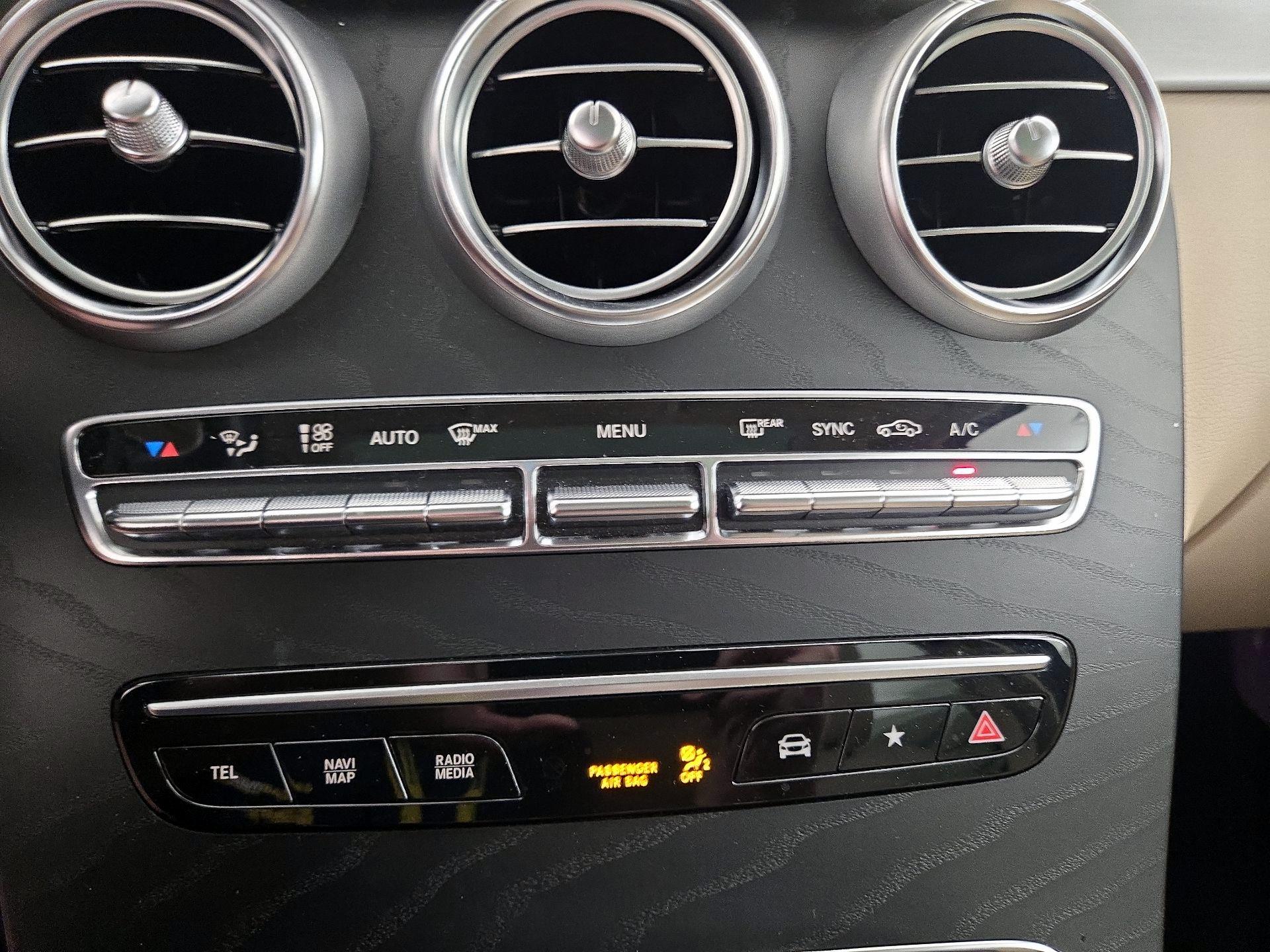 Thumbnail: 2022 Mercedes-Benz GLC - 16