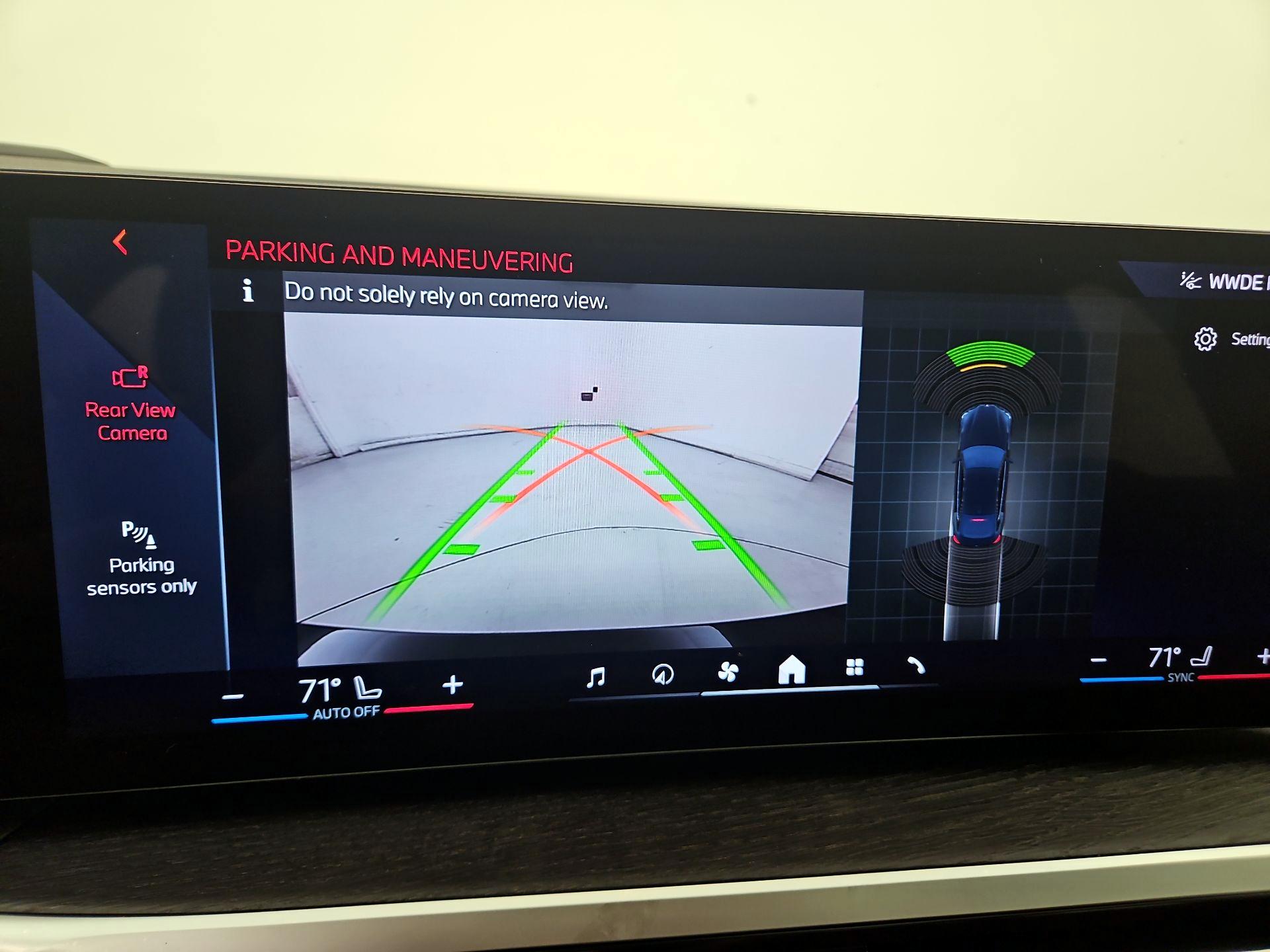 Thumbnail: 2024 BMW i4 - 15