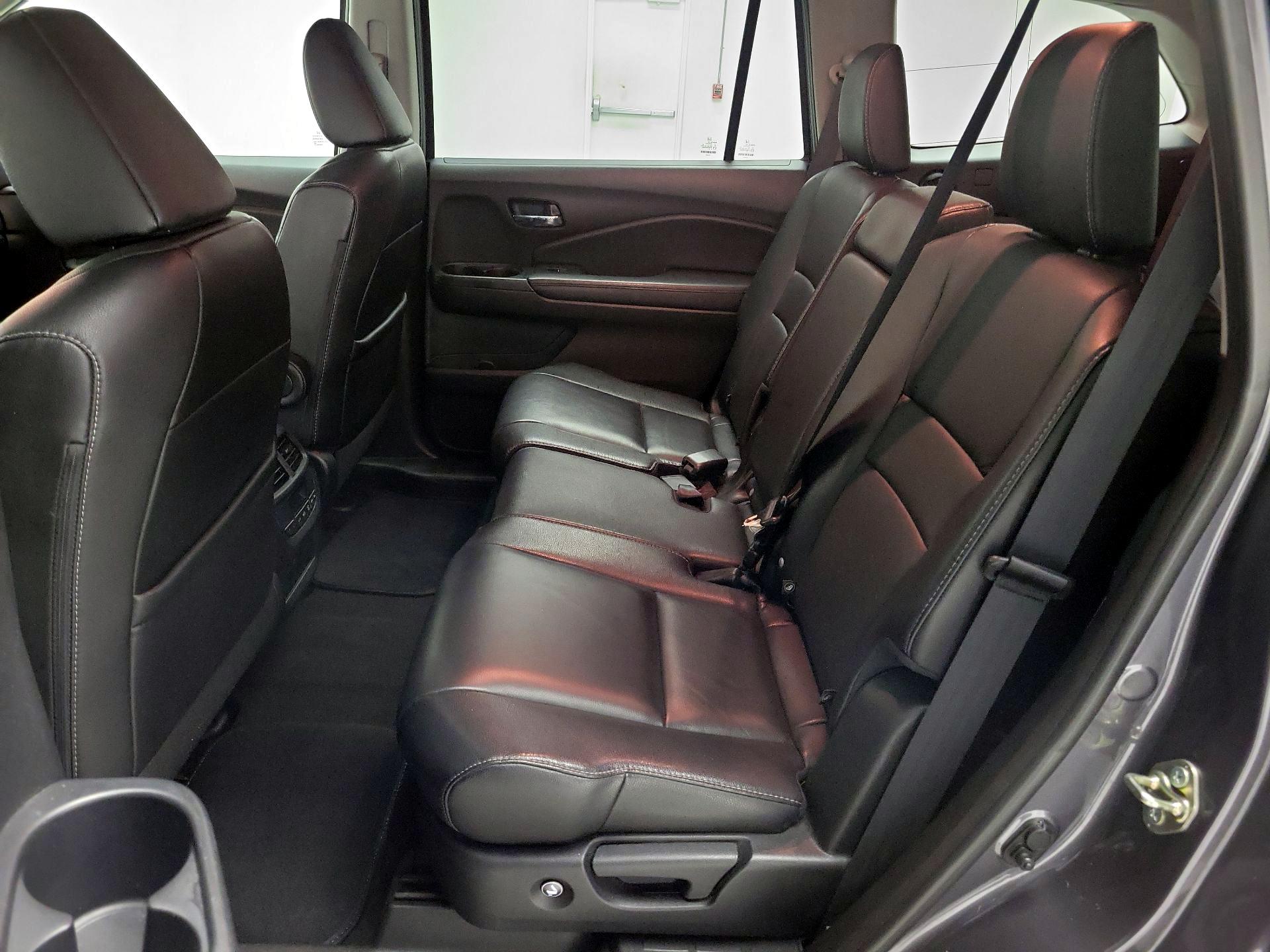 Thumbnail: 2017 Honda Pilot - 20