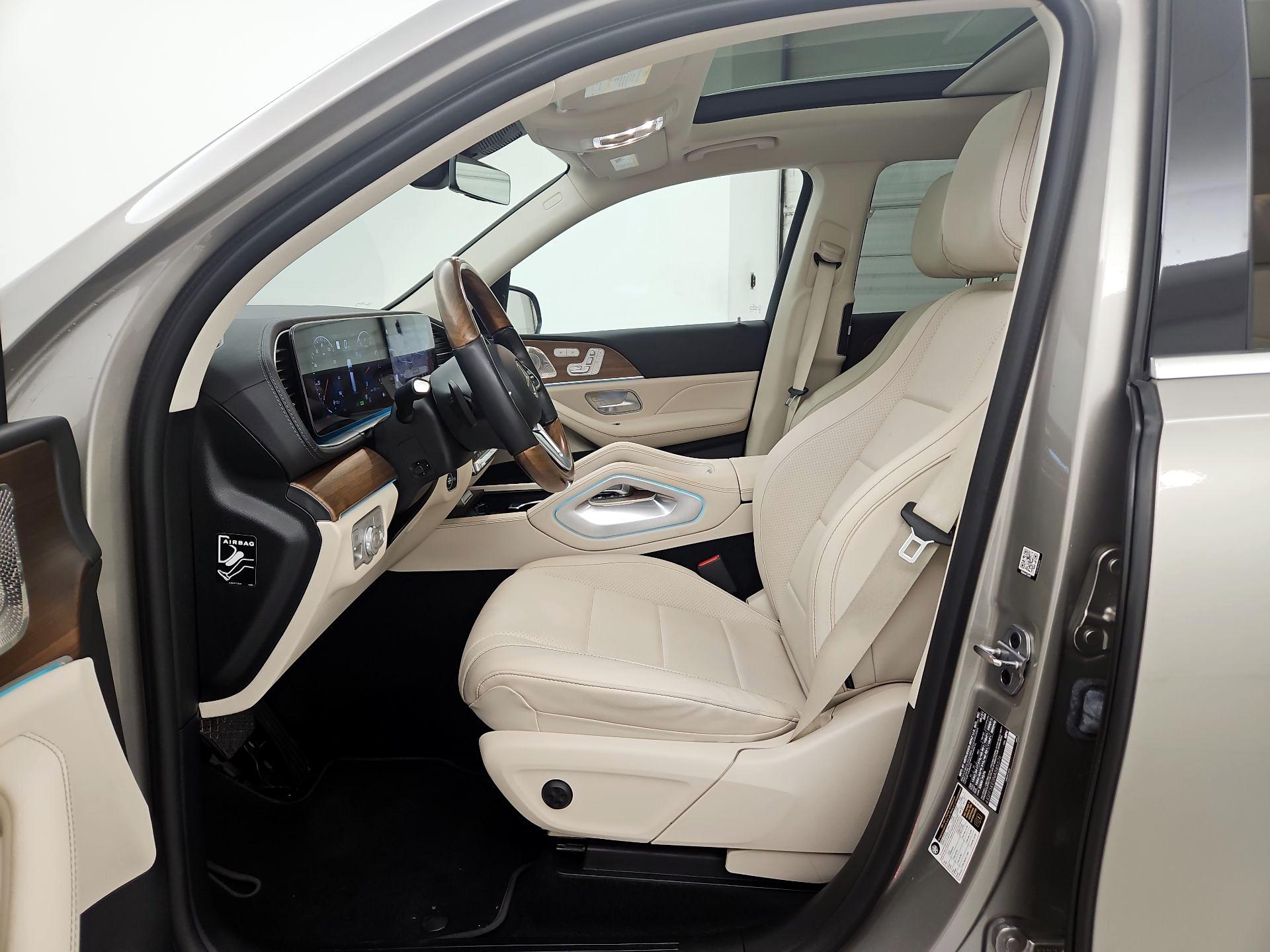 Thumbnail: 2022 Mercedes-Benz GLS - 11