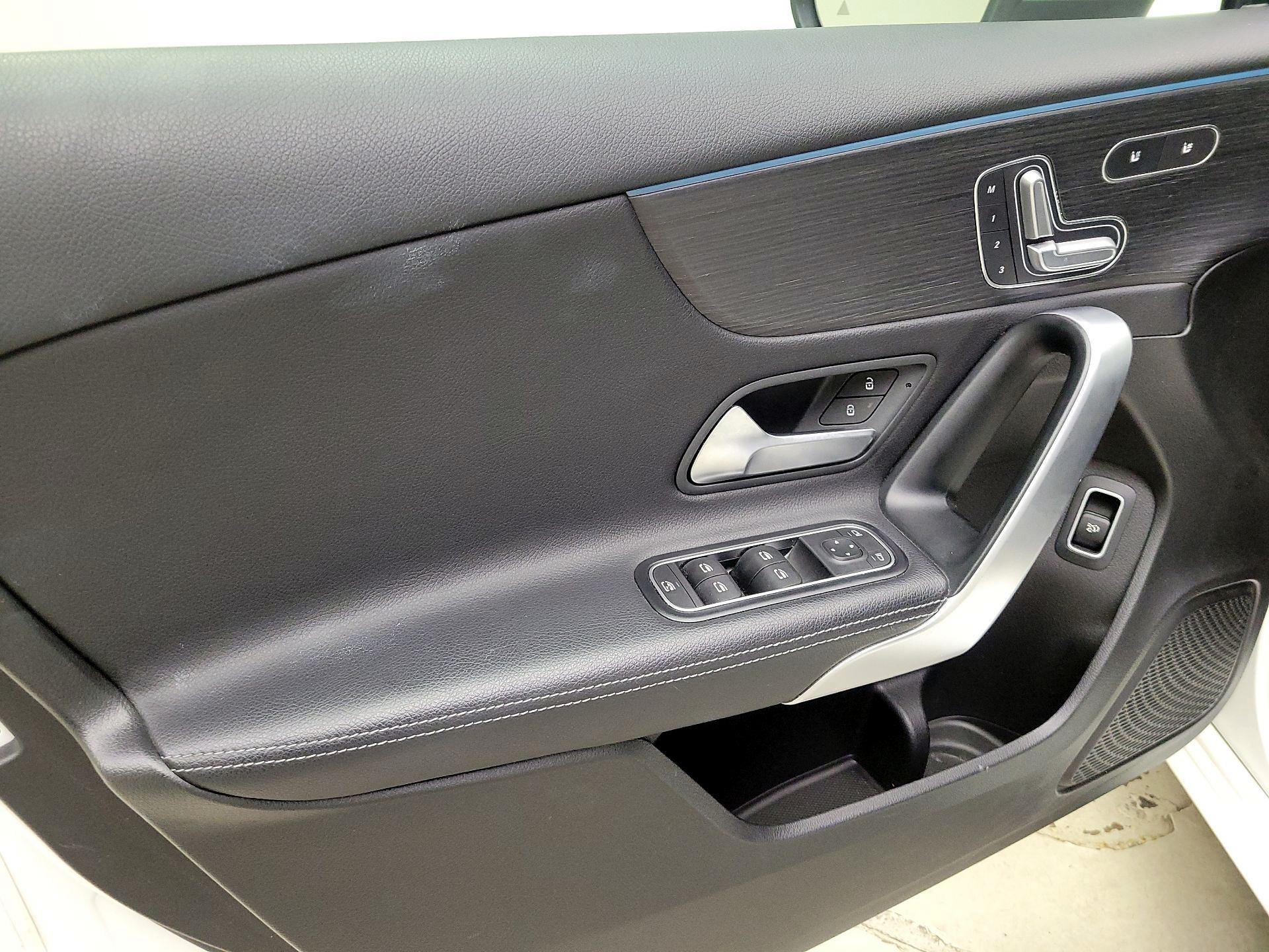 Thumbnail: 2019 Mercedes-Benz A-Class - 12