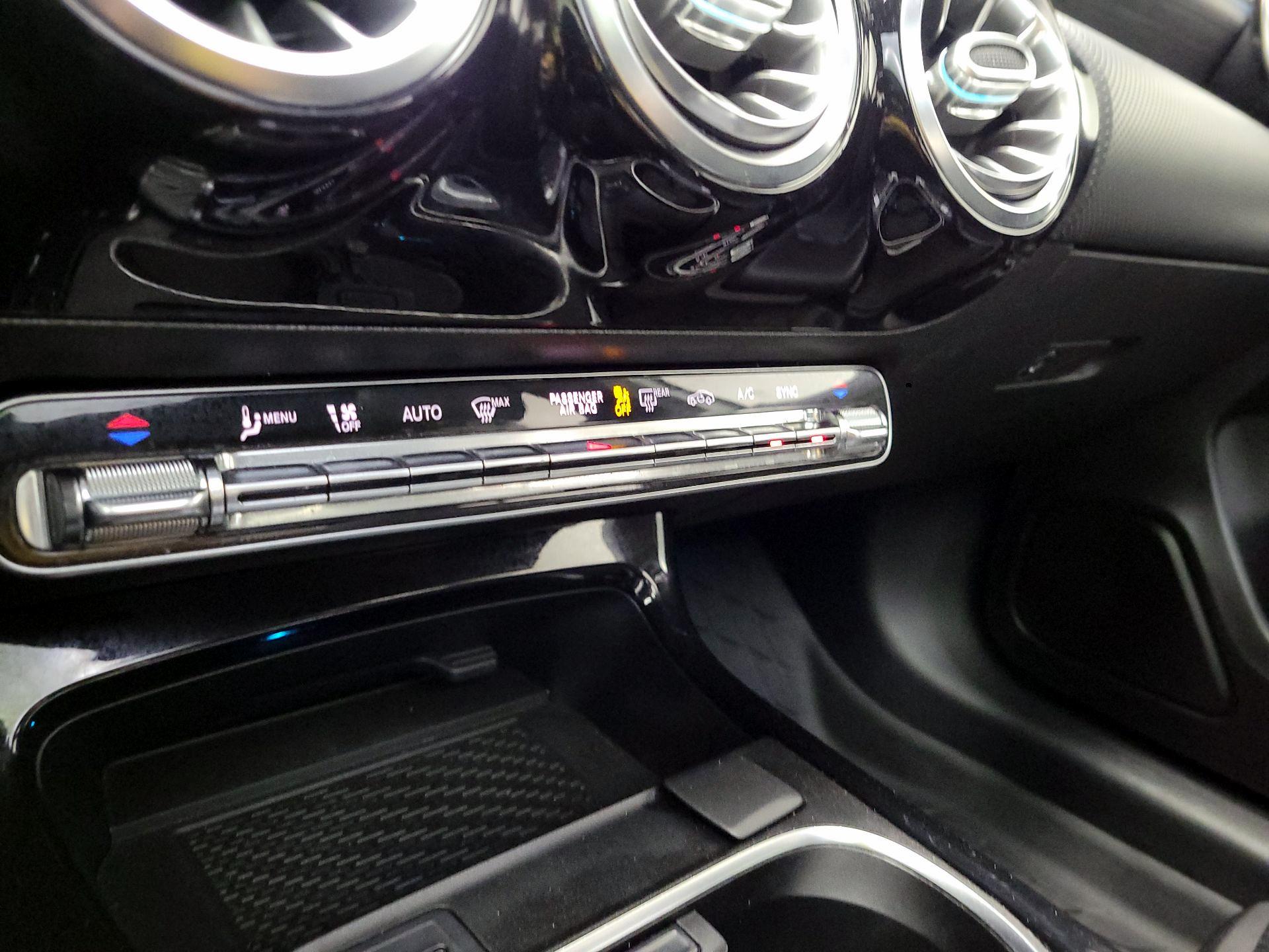 Thumbnail: 2019 Mercedes-Benz A-Class - 16