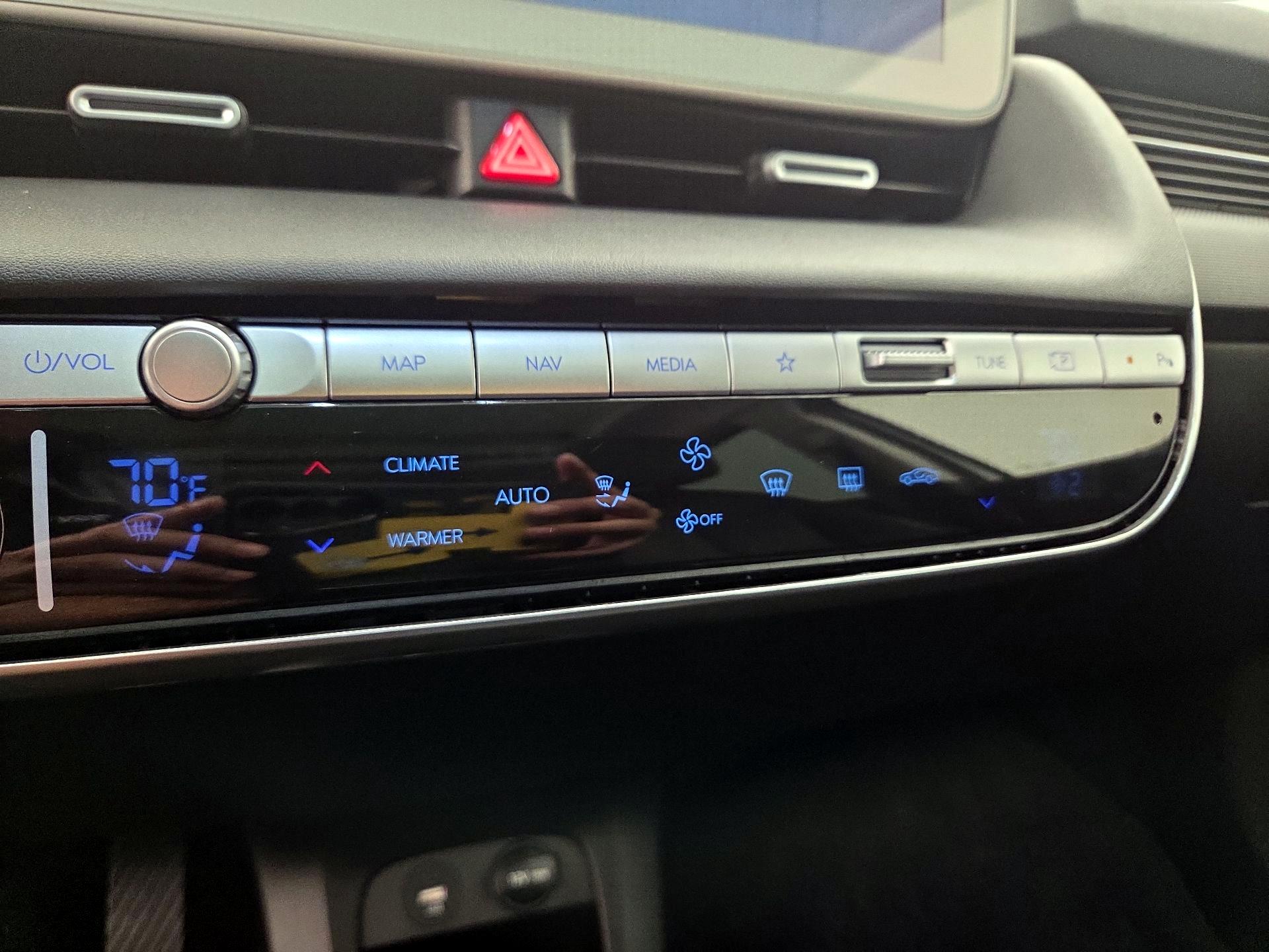 Thumbnail: 2022 Hyundai Ioniq 5 - 17