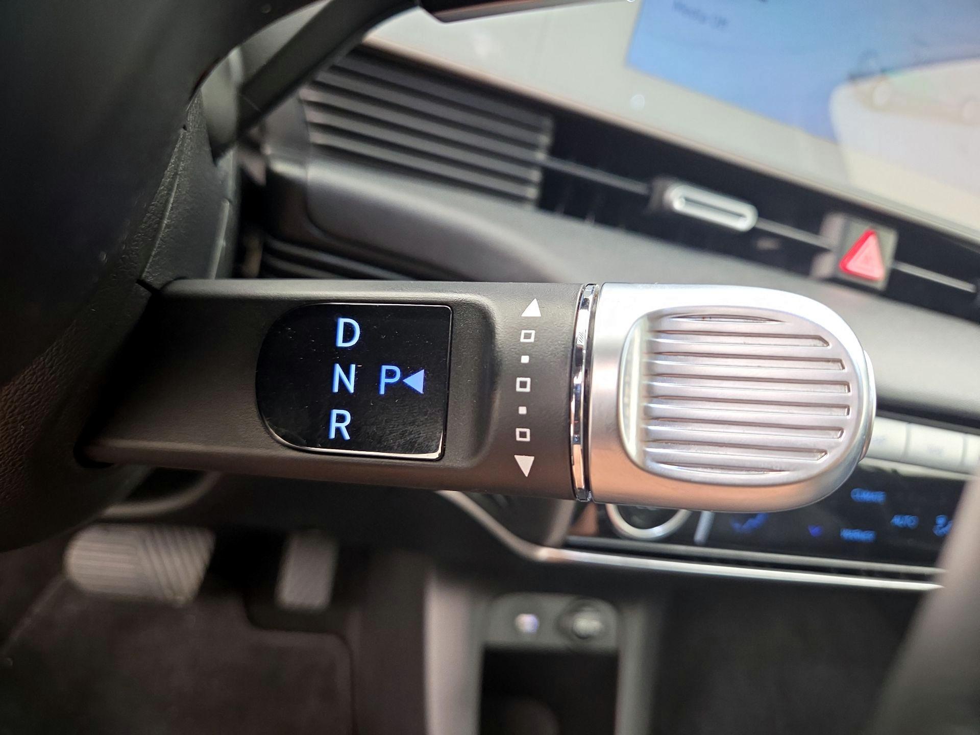 Thumbnail: 2022 Hyundai Ioniq 5 - 18