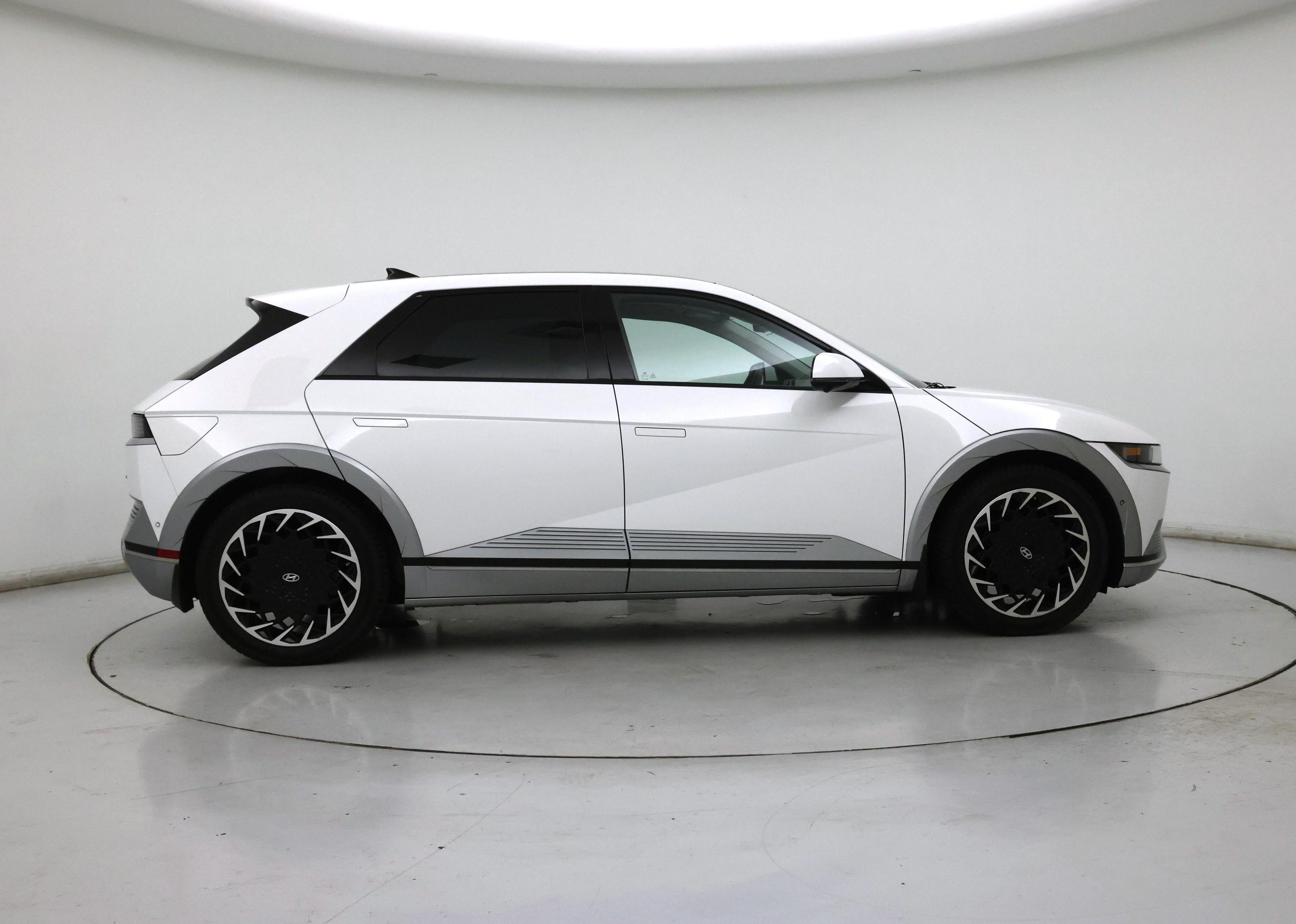 Thumbnail: 2022 Hyundai Ioniq 5 - 7