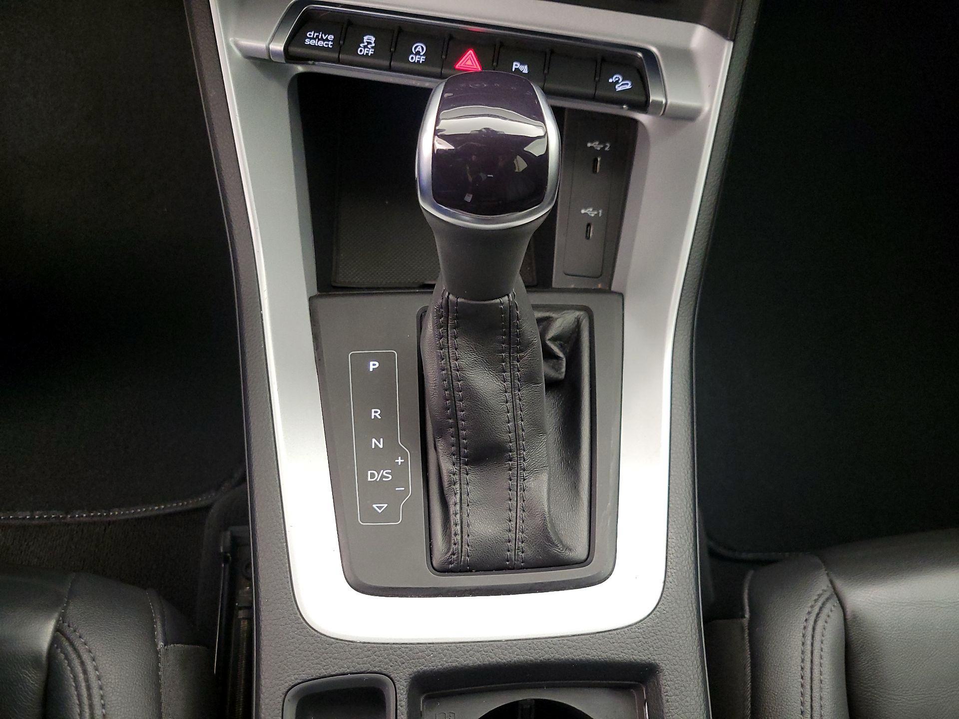 Thumbnail: 2023 Audi Q3 - 17