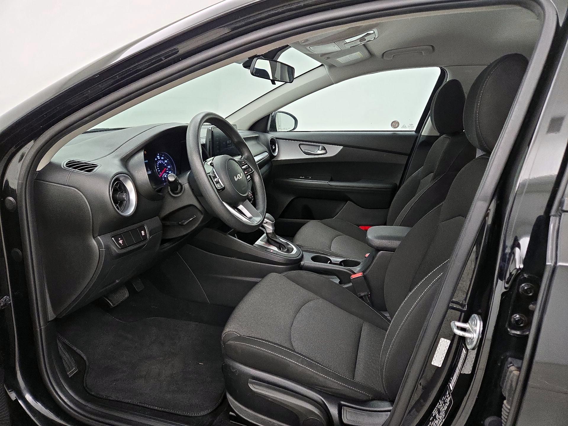 Thumbnail: 2023 Kia Forte - 11