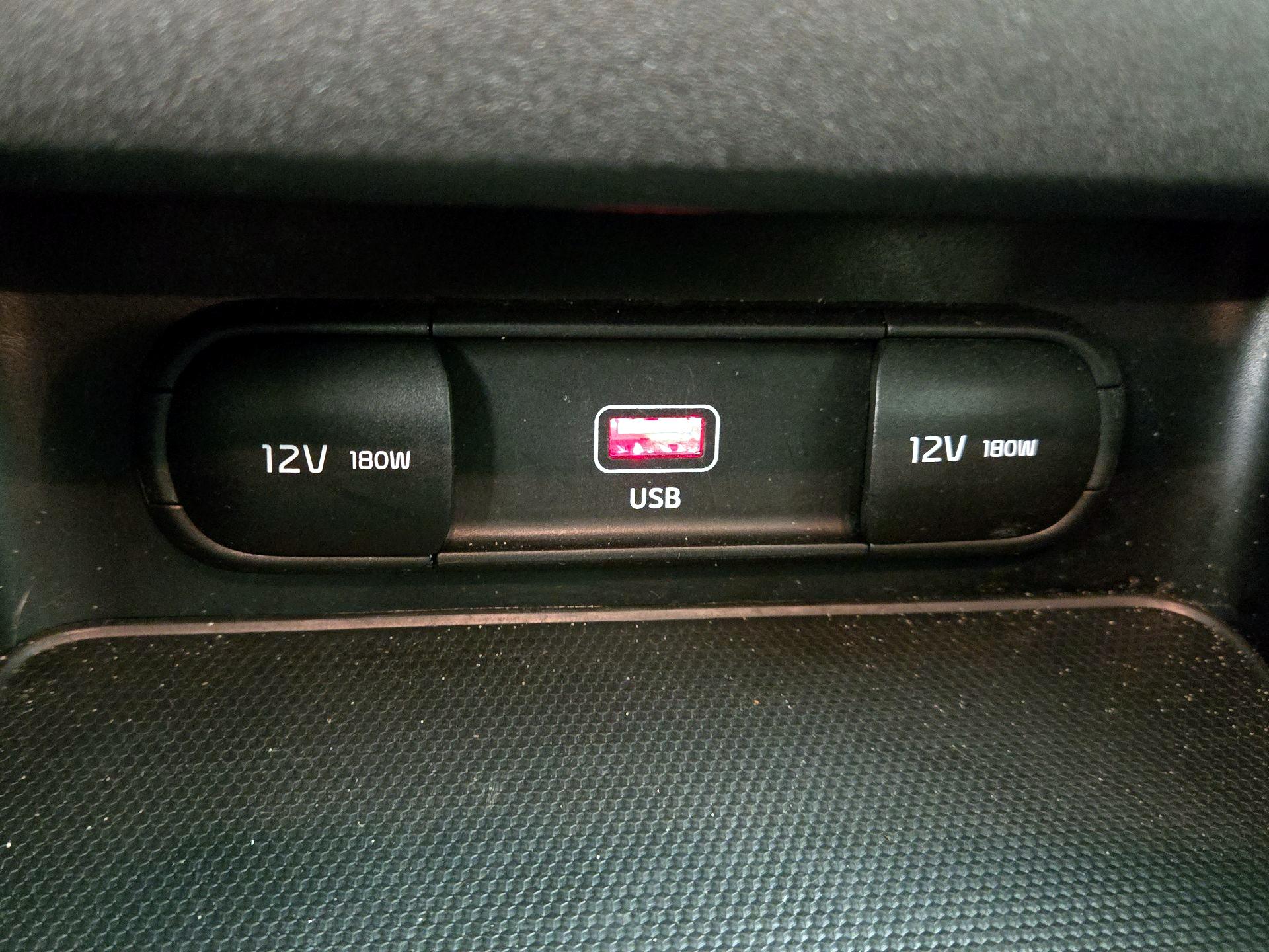 Thumbnail: 2023 Kia Forte - 18