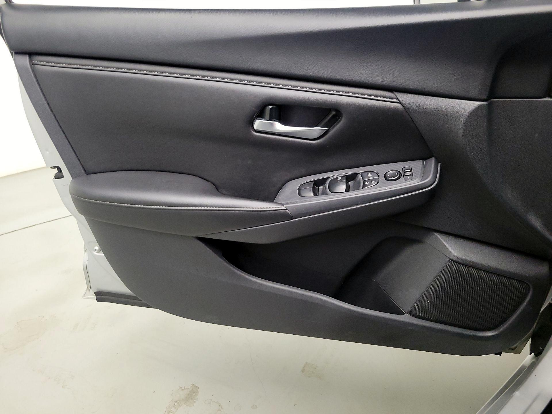 Thumbnail: 2023 Nissan Sentra - 12