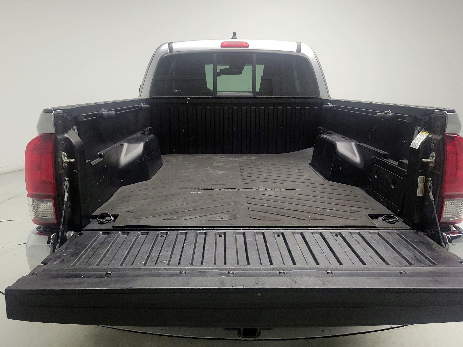 Thumbnail: 2023 Toyota Tacoma - 20