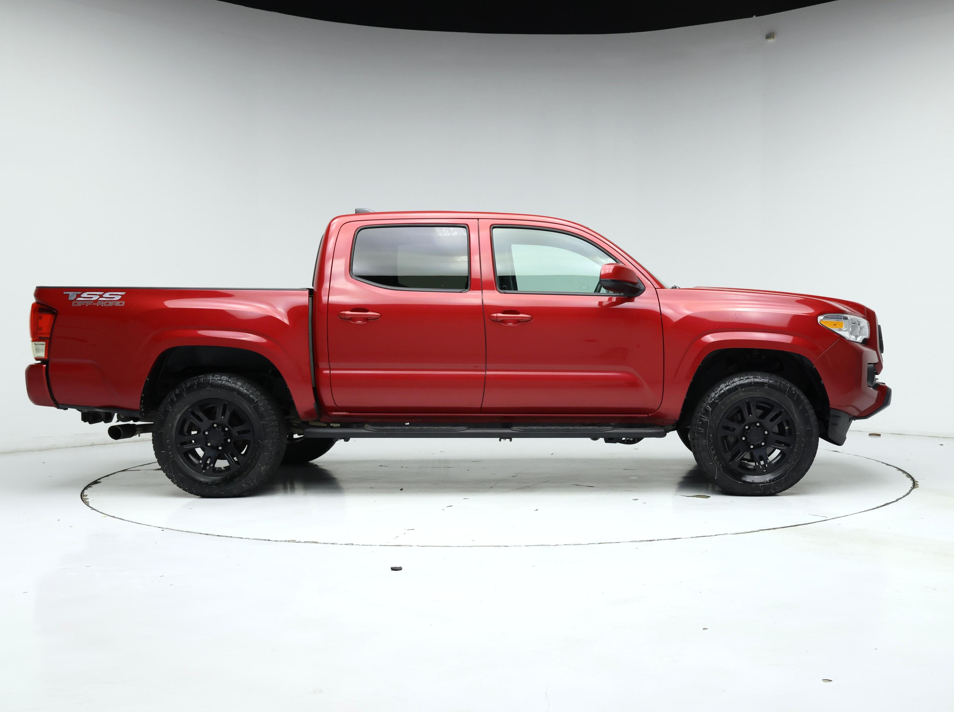 Thumbnail: 2022 Toyota Tacoma - 7