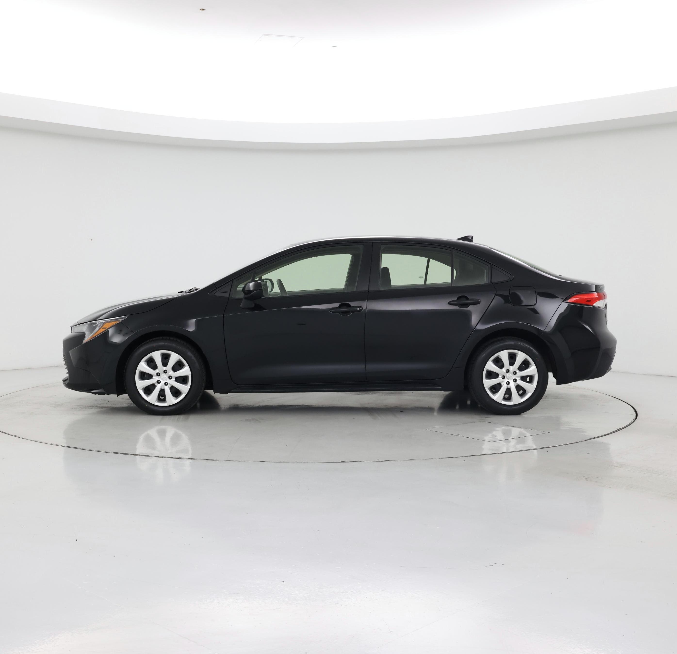 Thumbnail: 2023 Toyota Corolla - 3