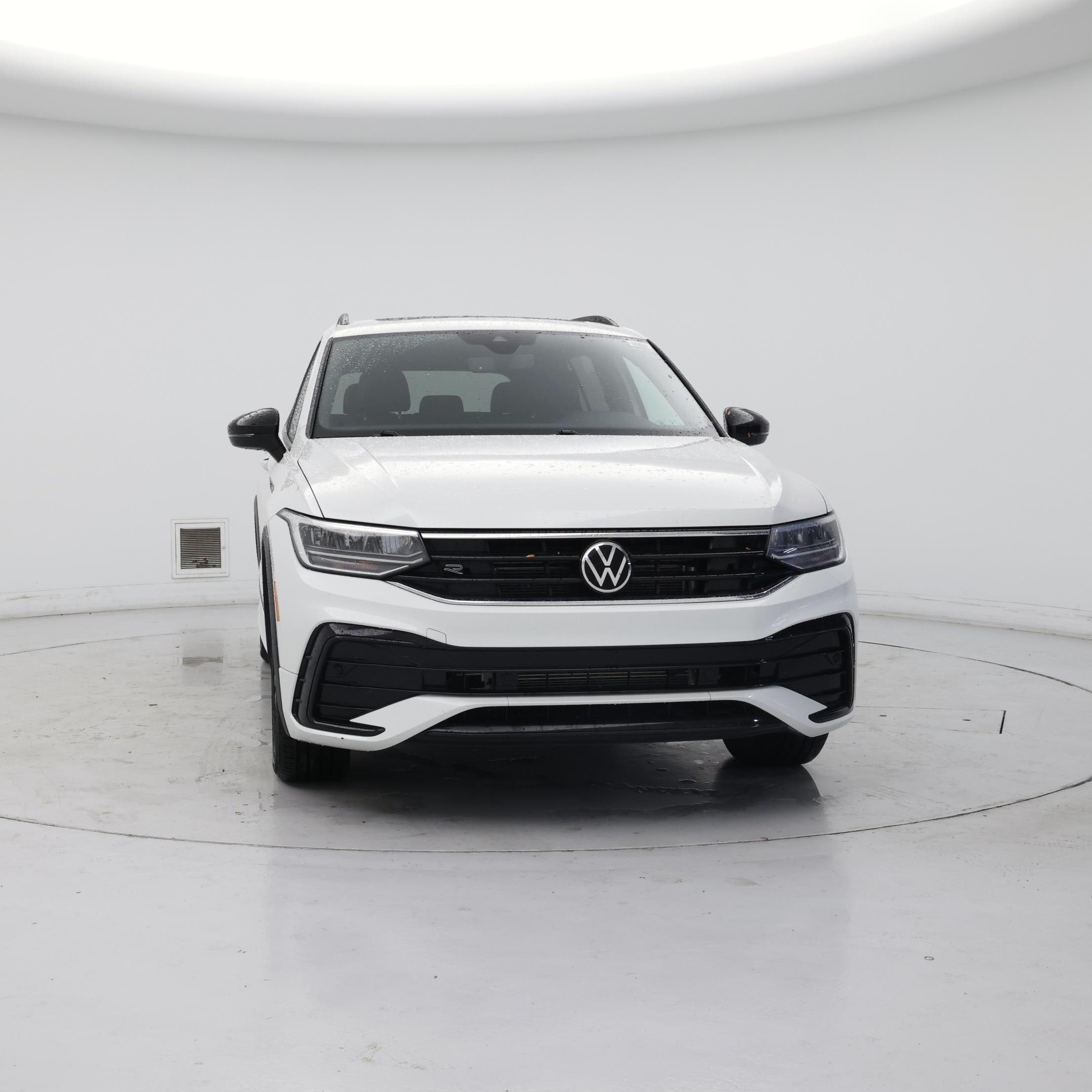 Thumbnail: 2022 Volkswagen Tiguan - 5