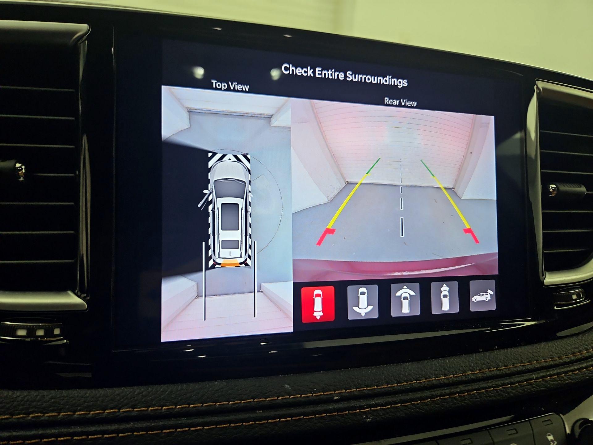 Thumbnail: 2022 Chrysler Pacifica - 14