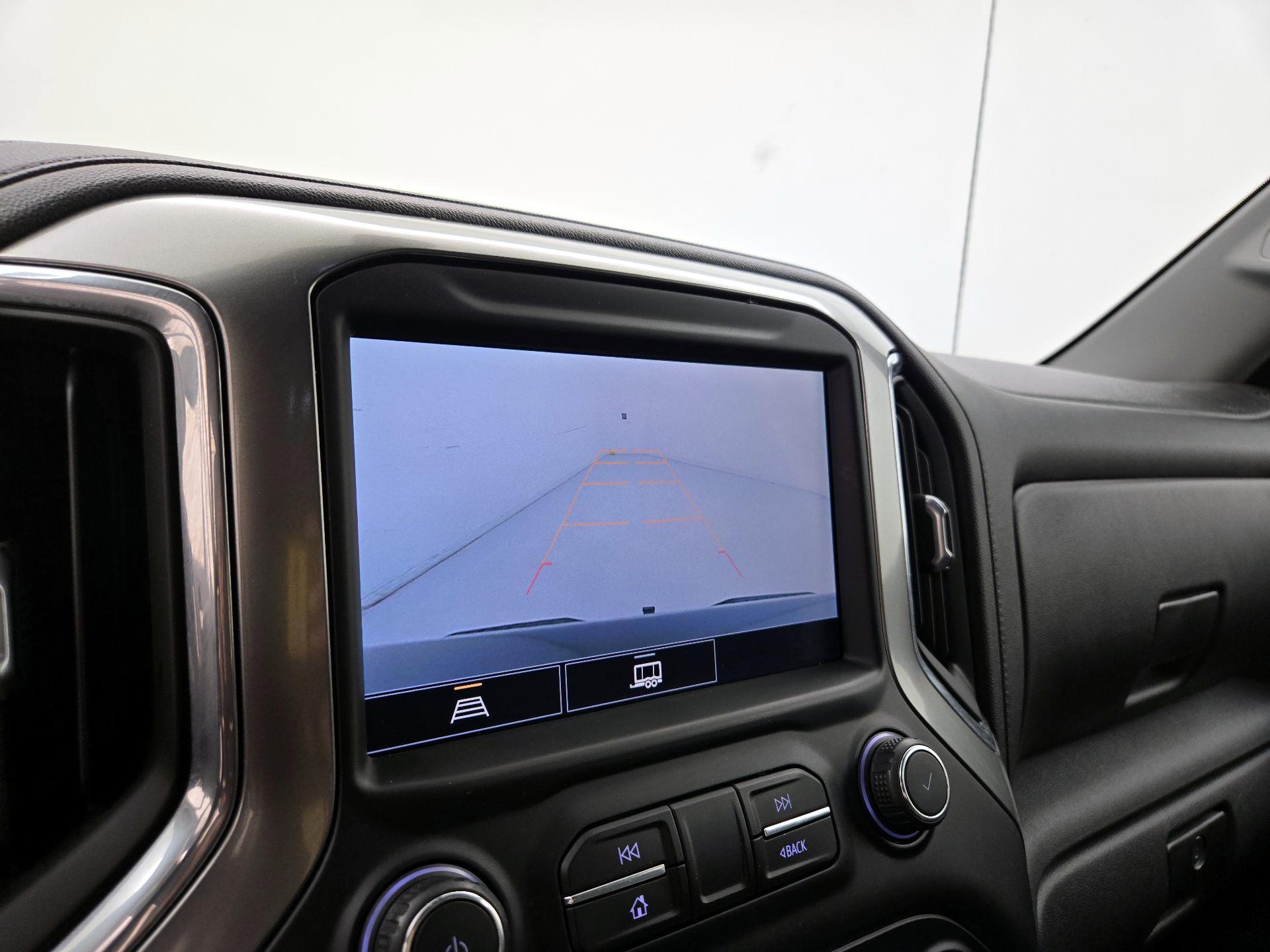 Thumbnail: 2021 Chevrolet Silverado 1500 - 14