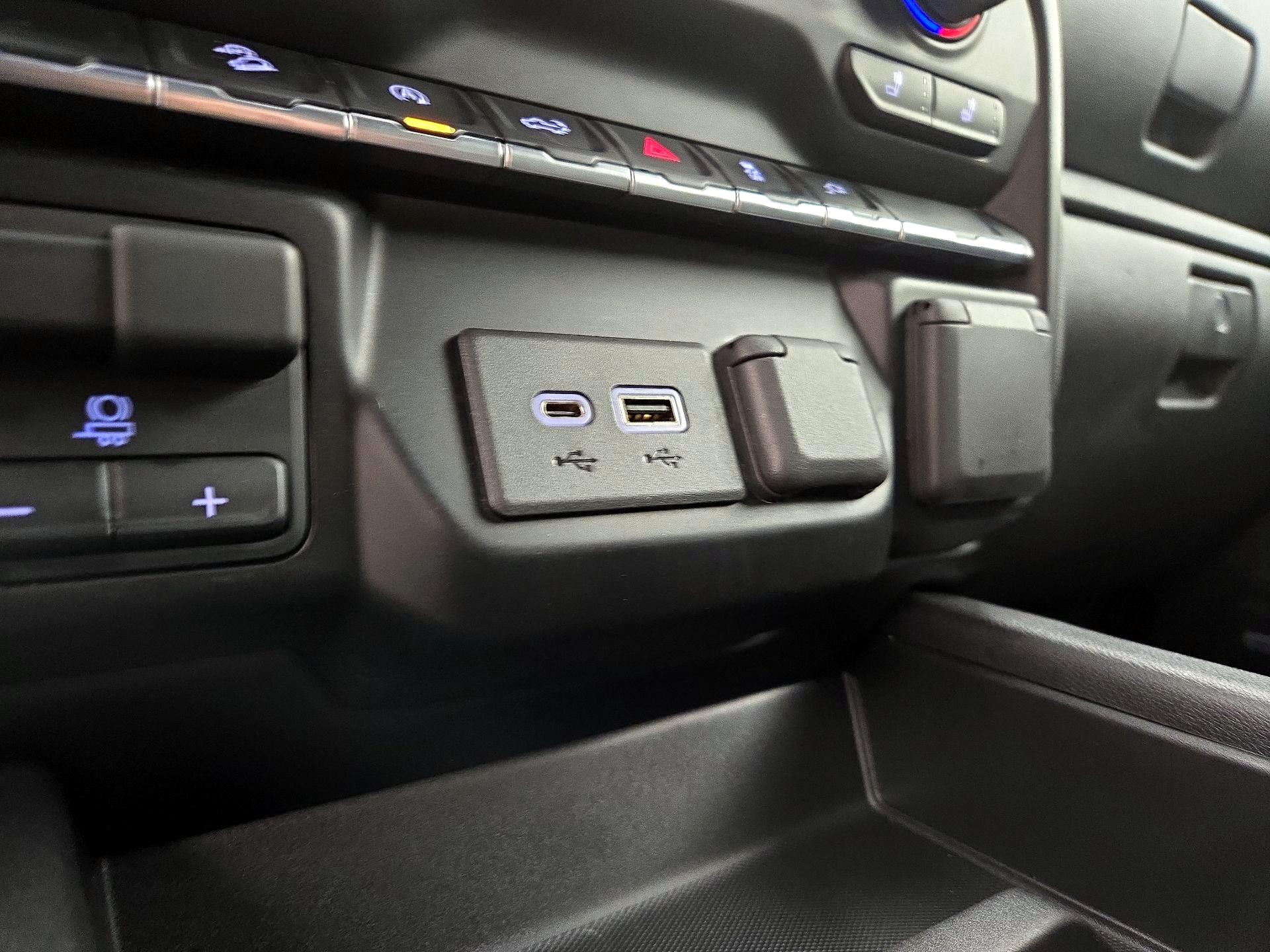 Thumbnail: 2021 Chevrolet Silverado 1500 - 18