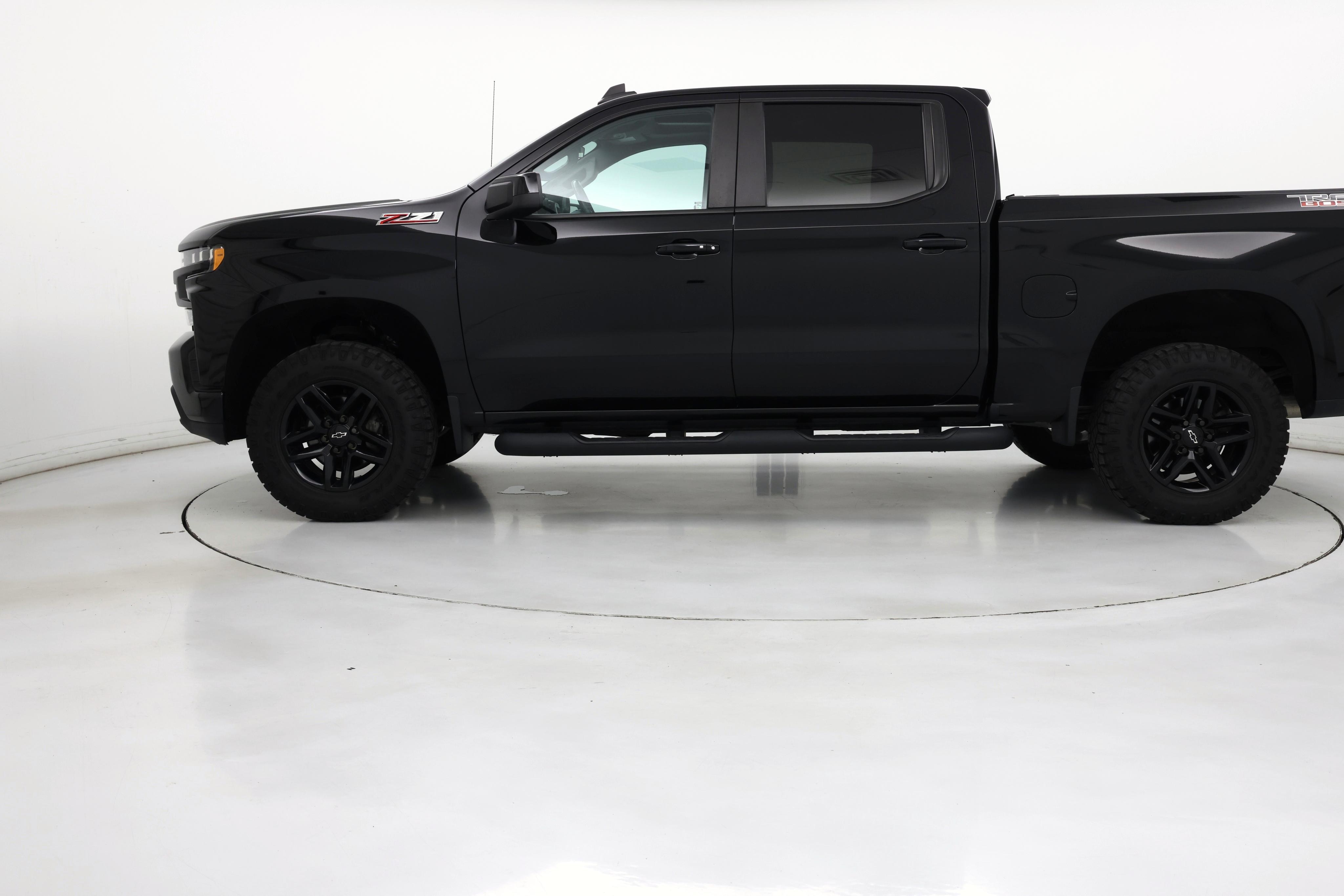 Thumbnail: 2021 Chevrolet Silverado 1500 - 3
