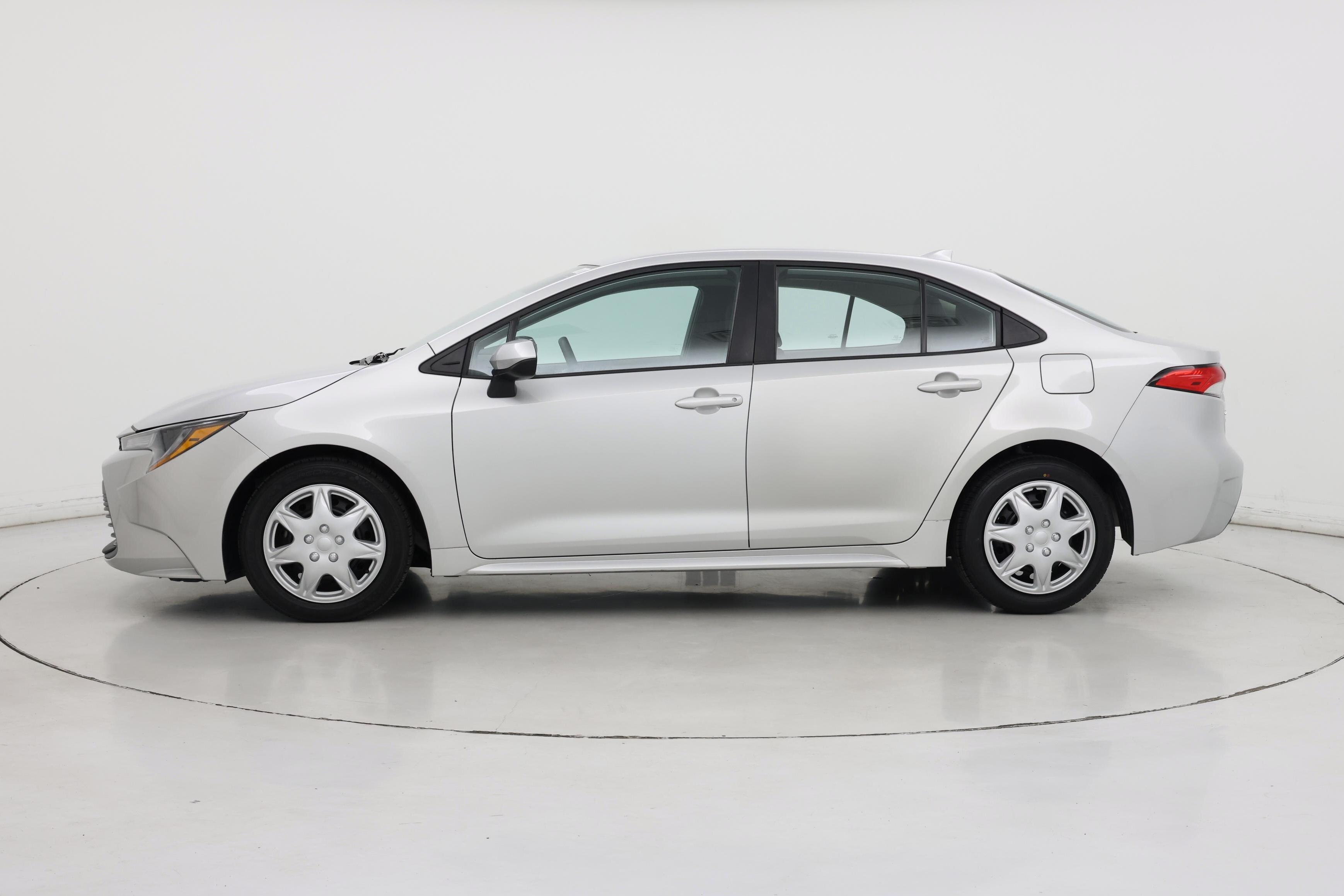 Thumbnail: 2023 Toyota Corolla - 3