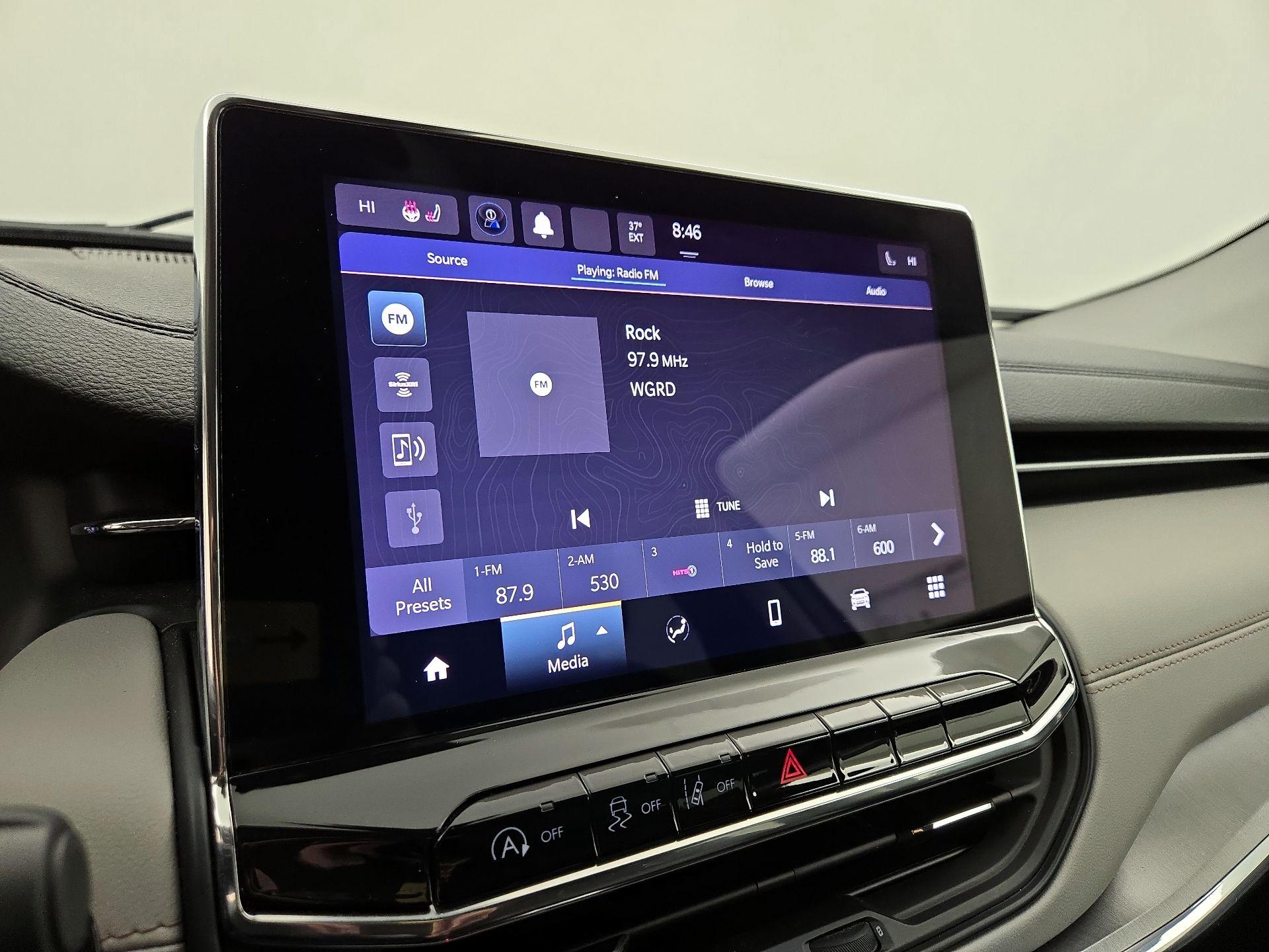 Thumbnail: 2022 Jeep Compass - 15