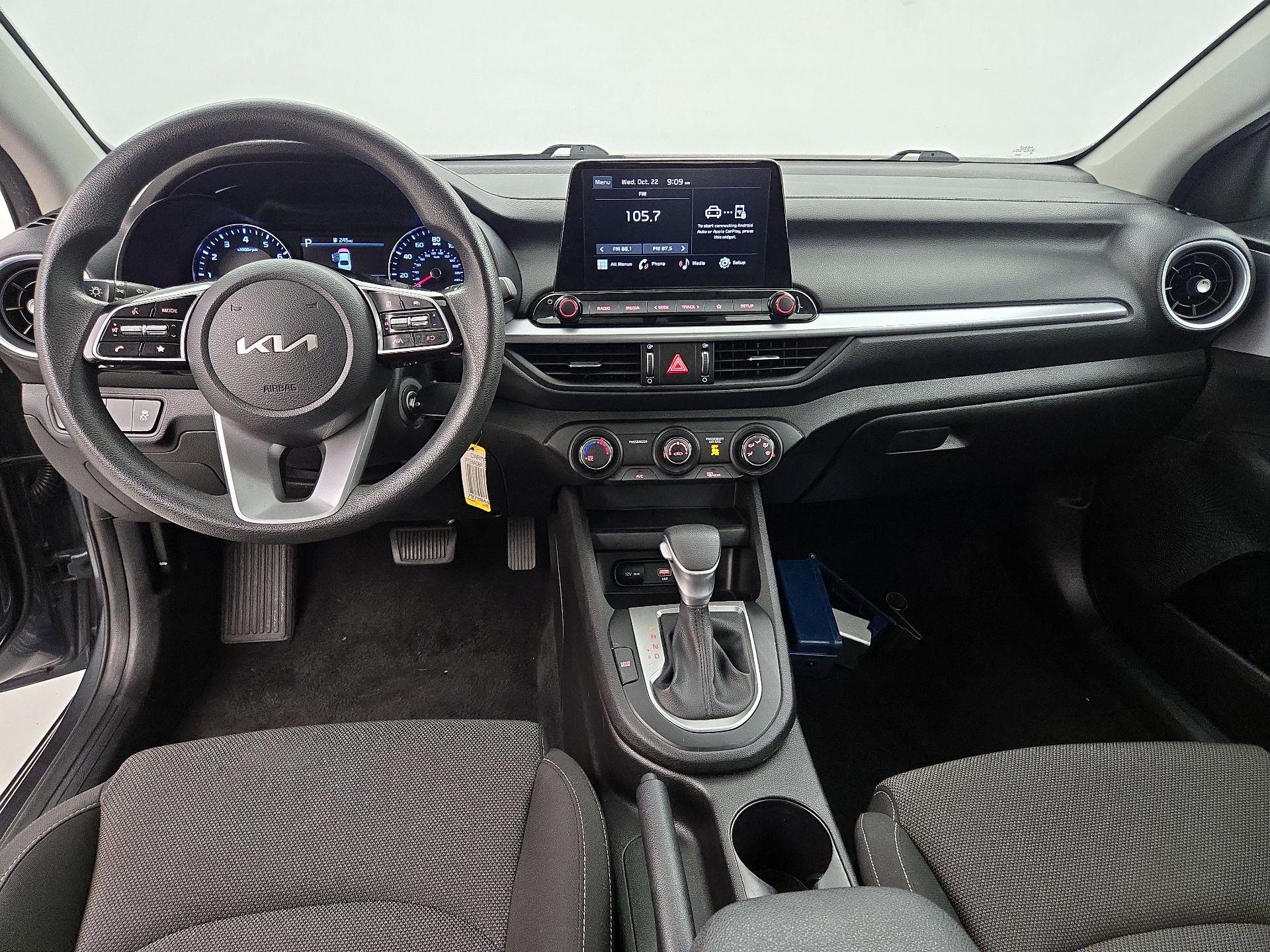 Thumbnail: 2023 Kia Forte - 9