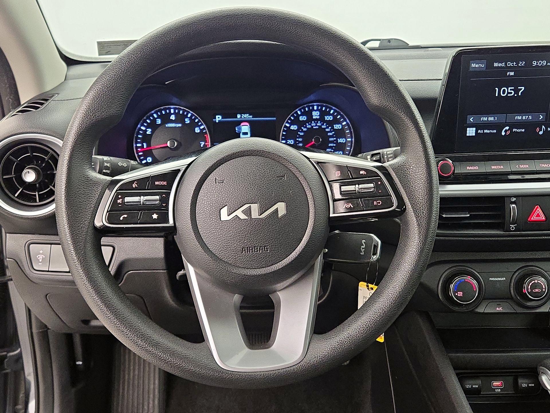 Thumbnail: 2023 Kia Forte - 10