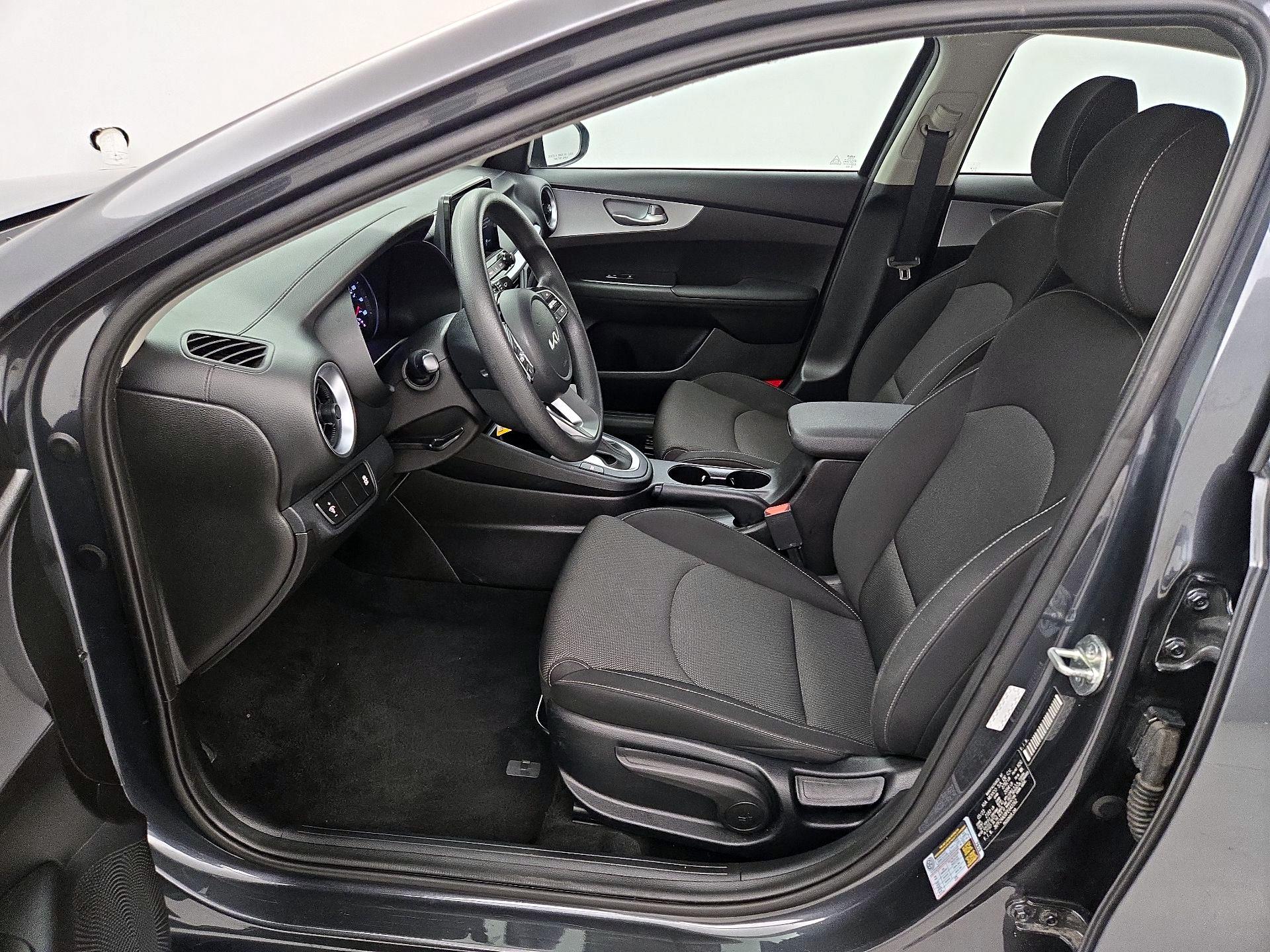 Thumbnail: 2023 Kia Forte - 11