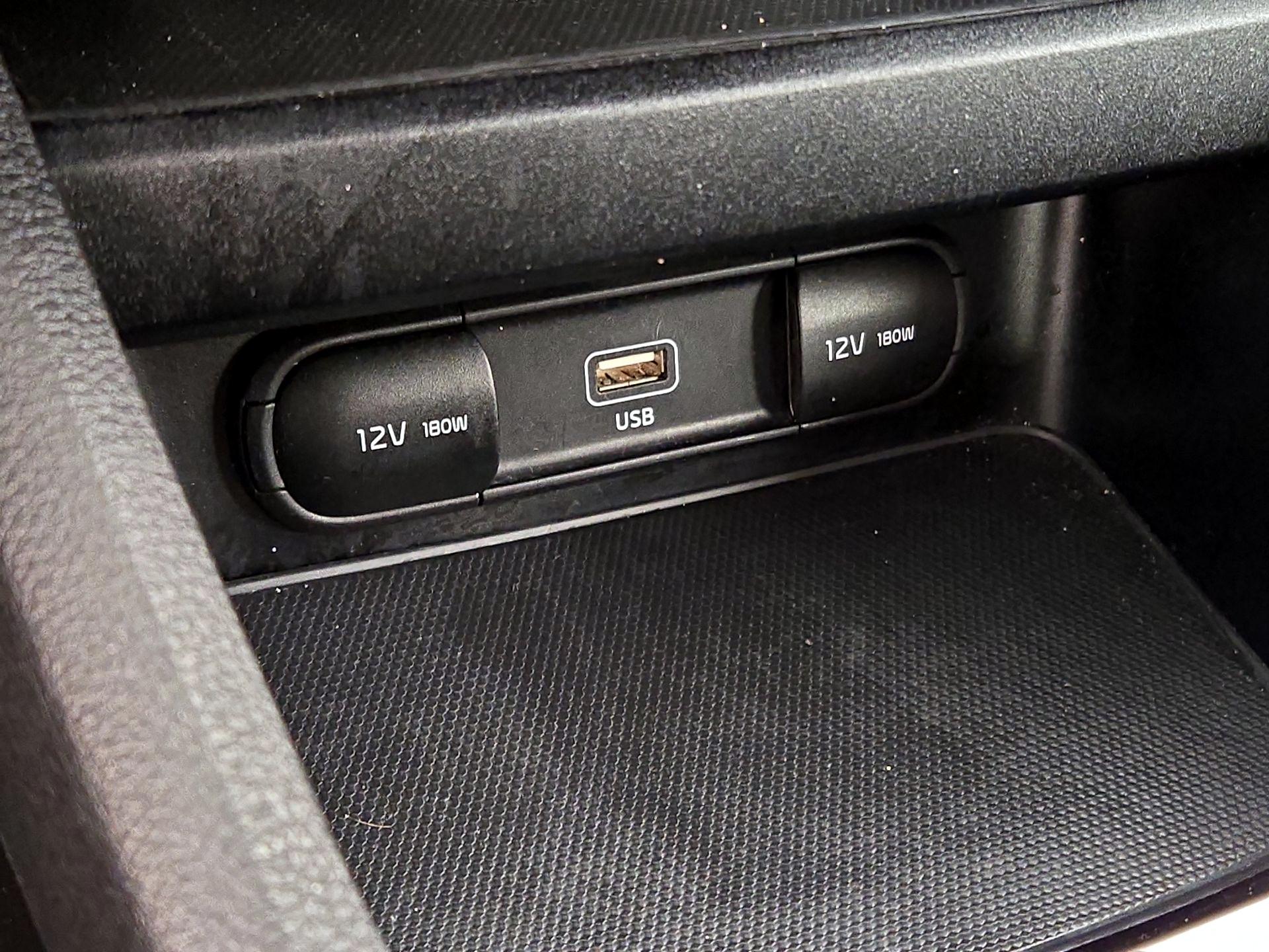 Thumbnail: 2023 Kia Forte - 18