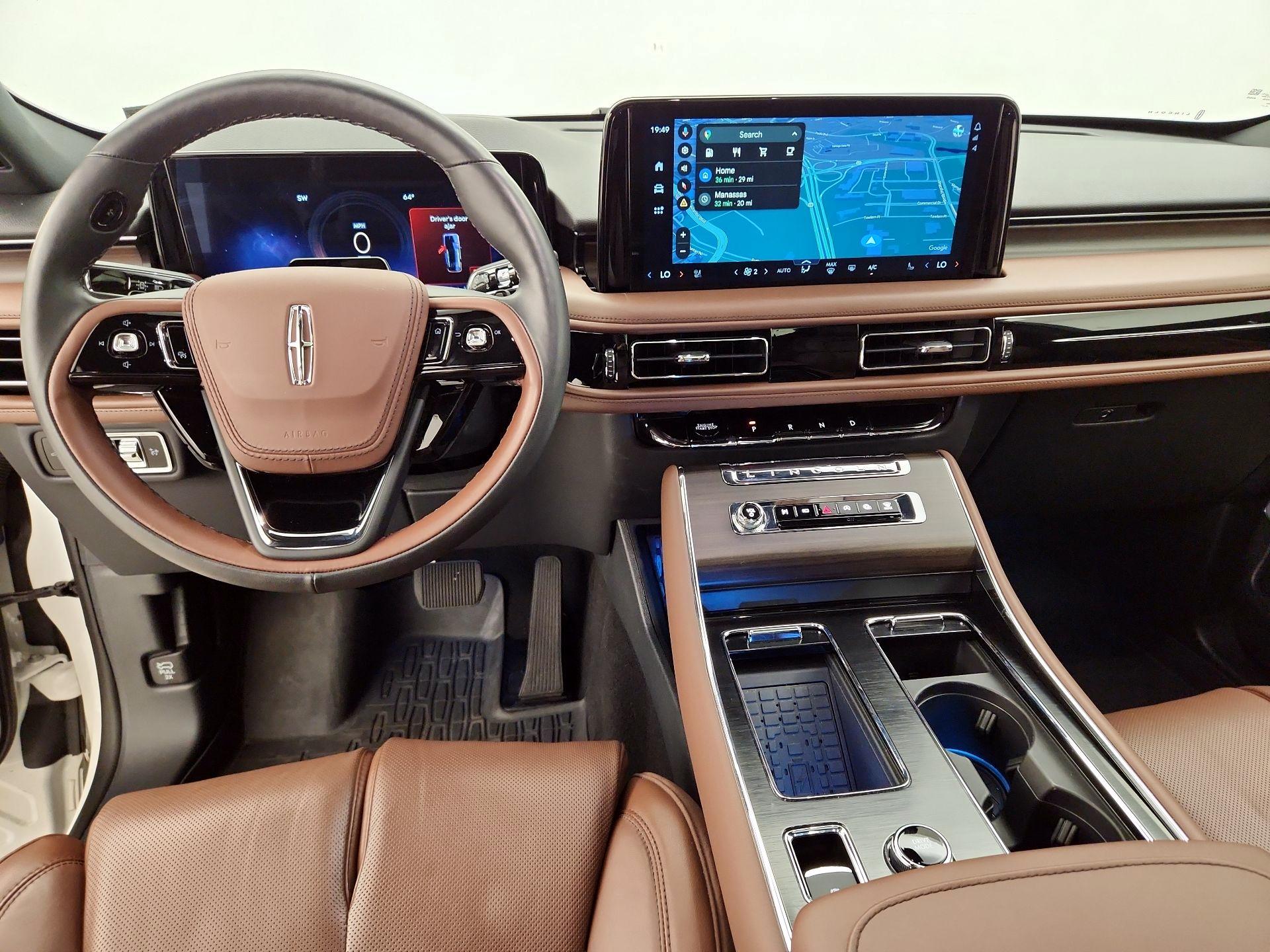 Thumbnail: 2025 Lincoln Aviator - 9