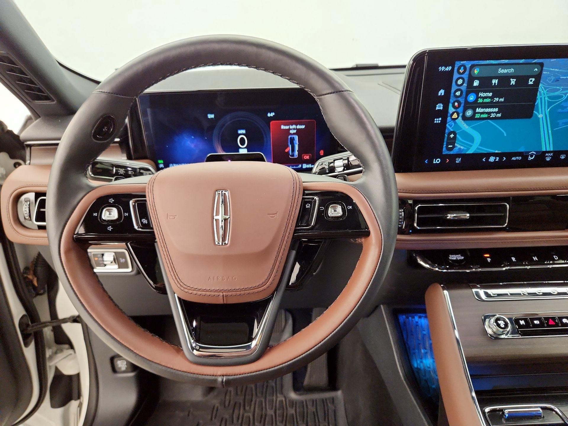 Thumbnail: 2025 Lincoln Aviator - 10